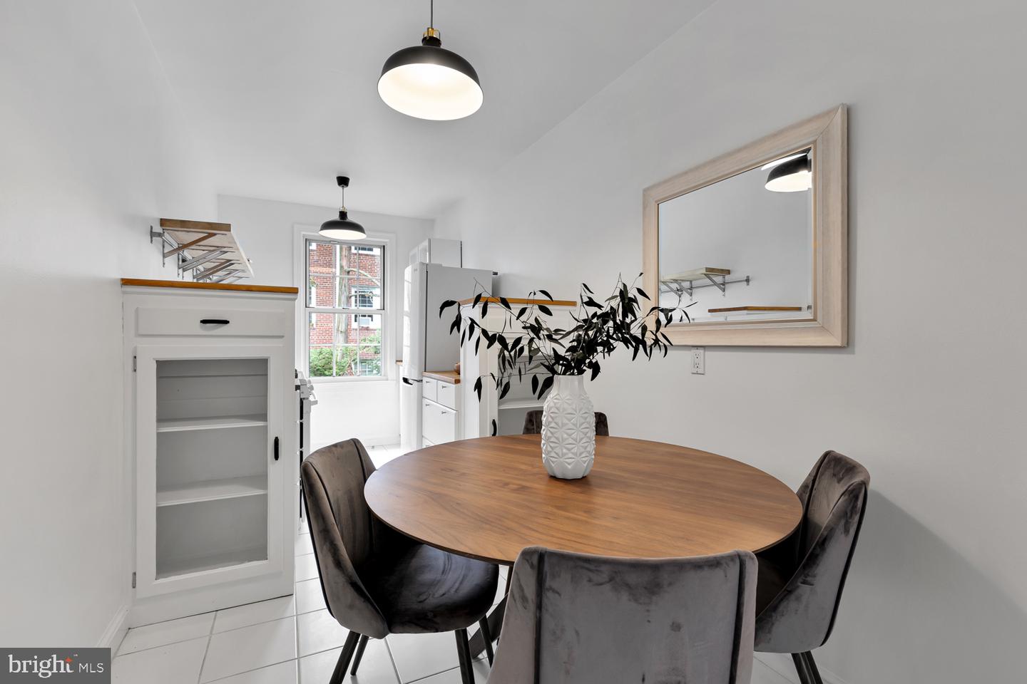 2800 Devonshire PLACE NW Unit: 204