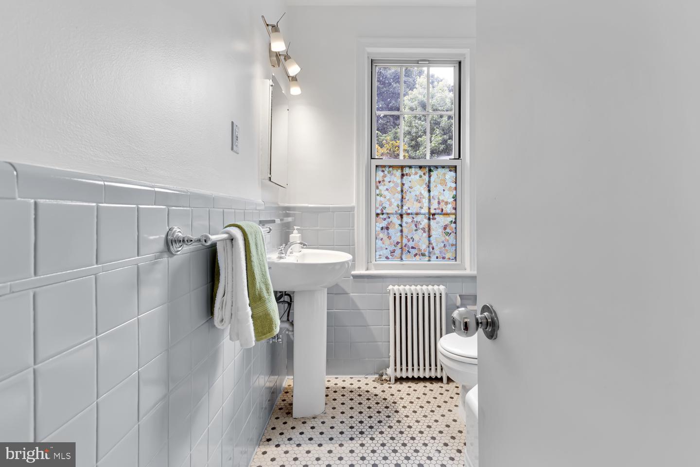 2800 Devonshire PLACE NW Unit: 204