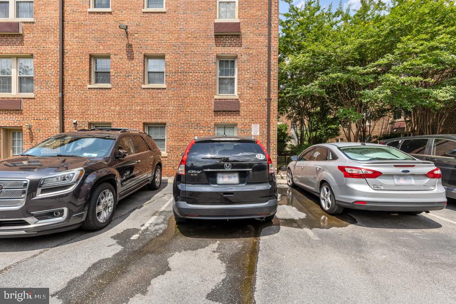 422 Butternut STREET NW Unit: T-3