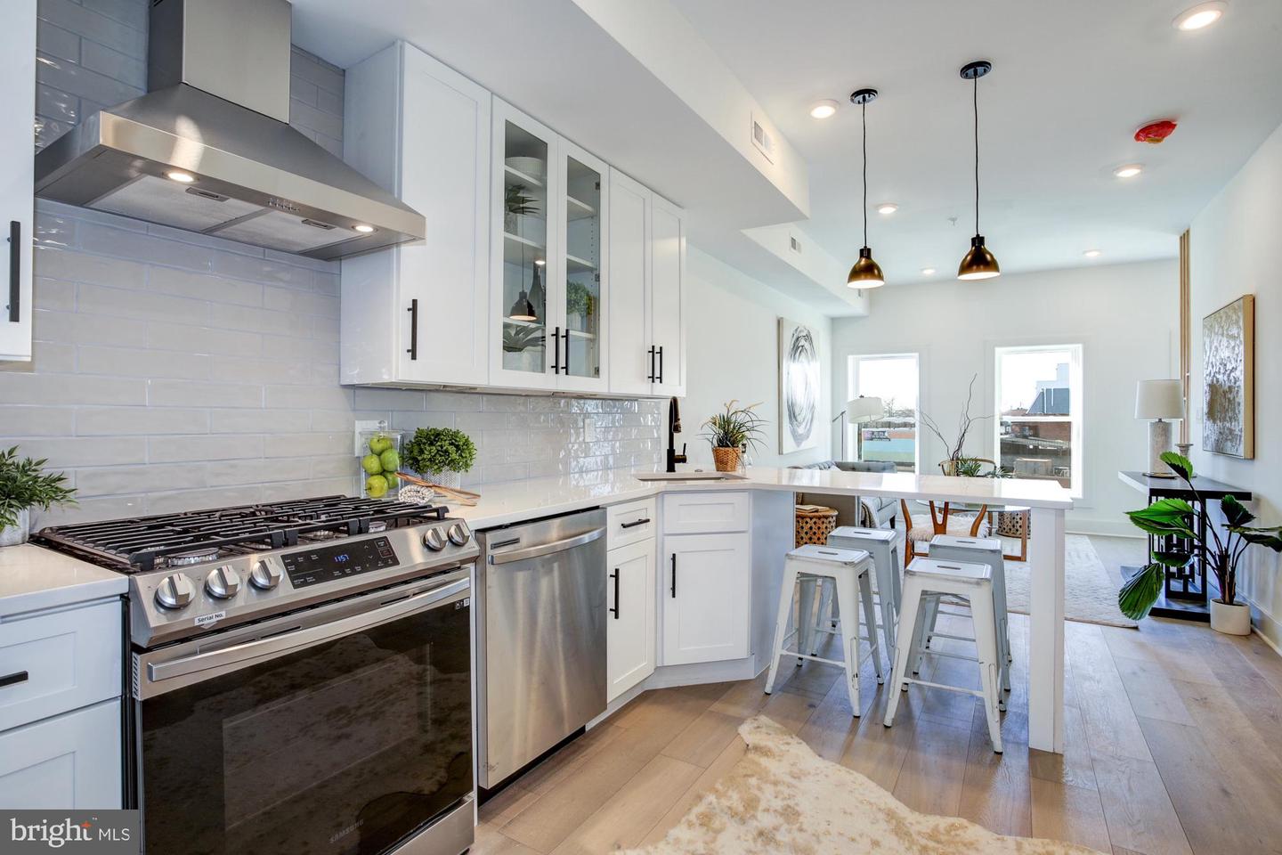 761 19th STREET NE Unit: 3