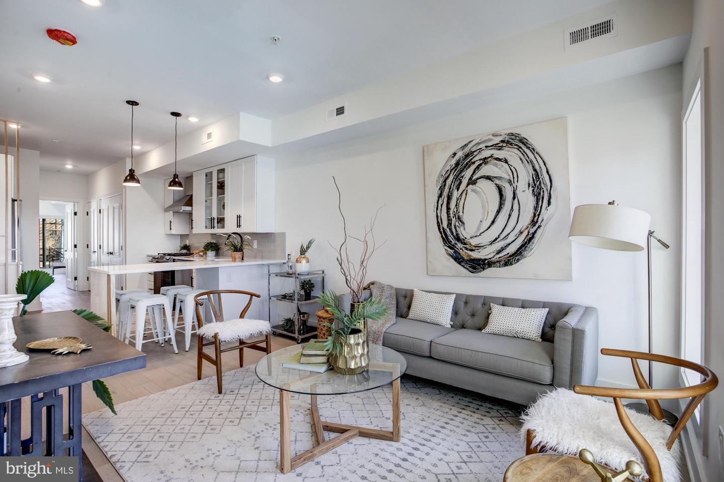 761 19th STREET NE Unit: 3