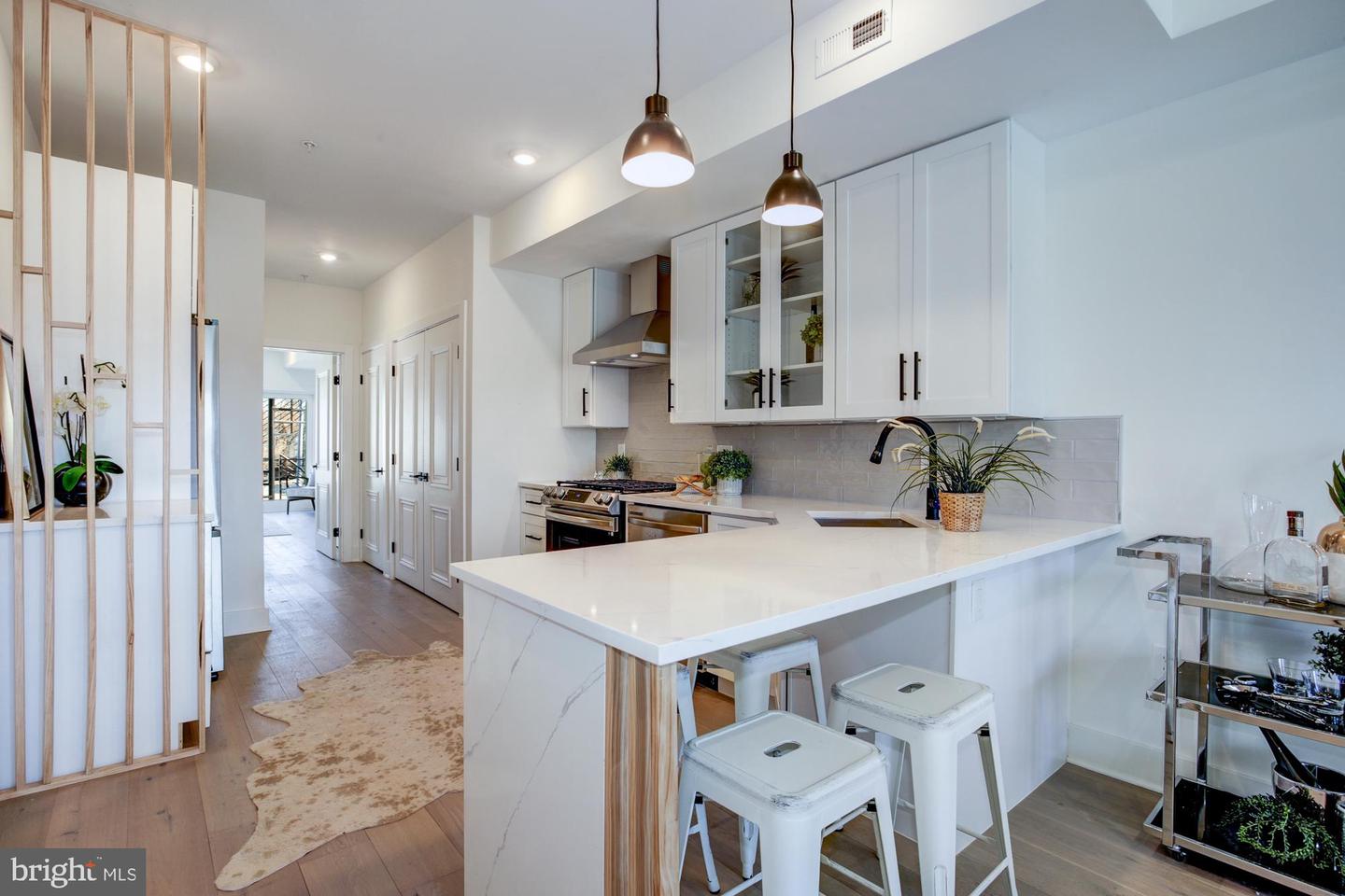 761 19th STREET NE Unit: 3