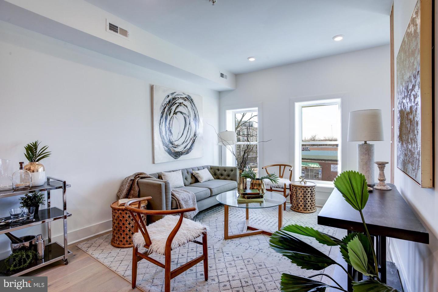 761 19th STREET NE Unit: 3