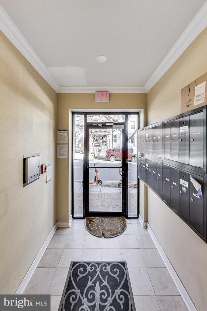430 Irving STREET NW Unit: 101
