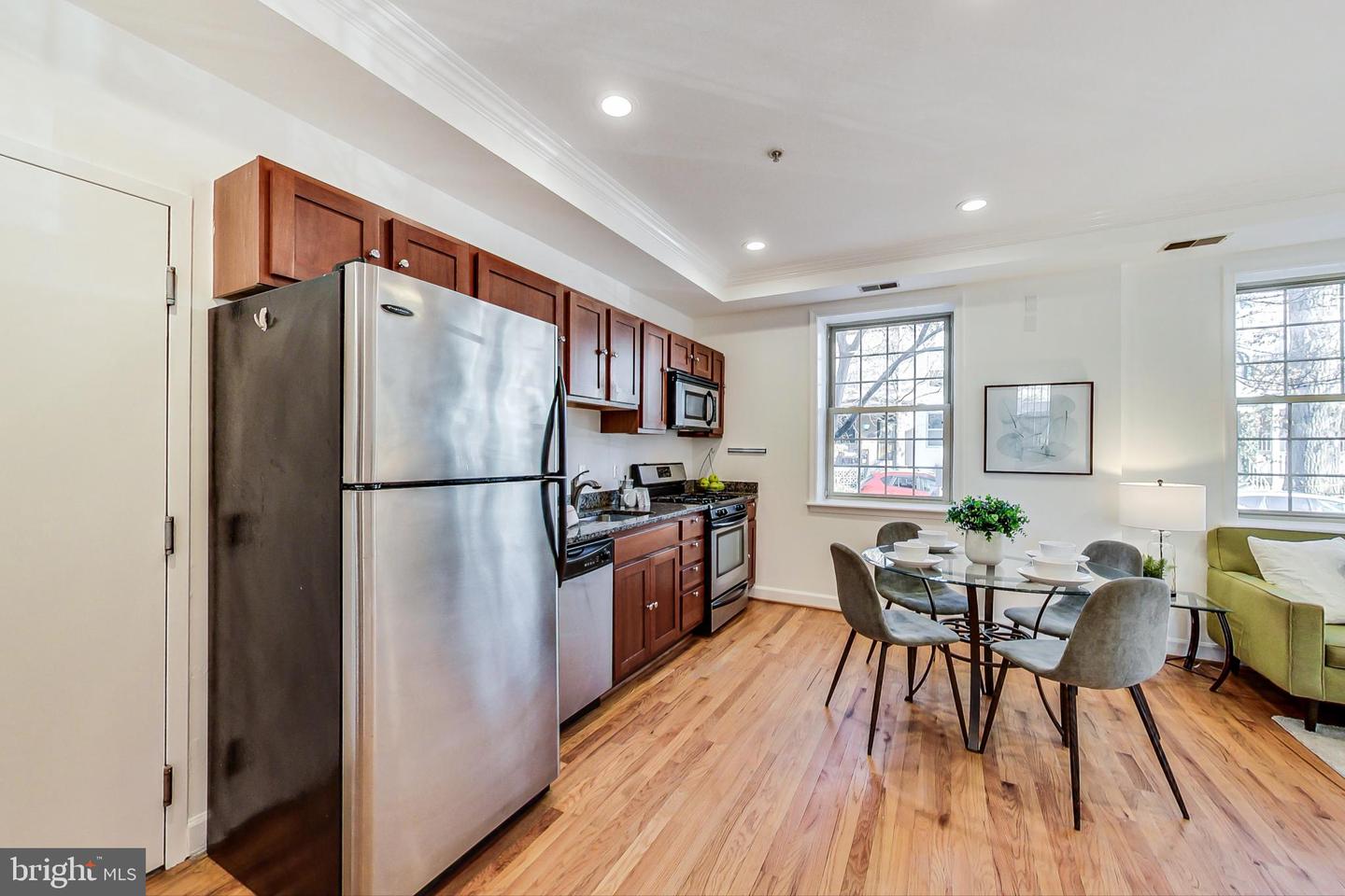 430 Irving STREET NW Unit: 101