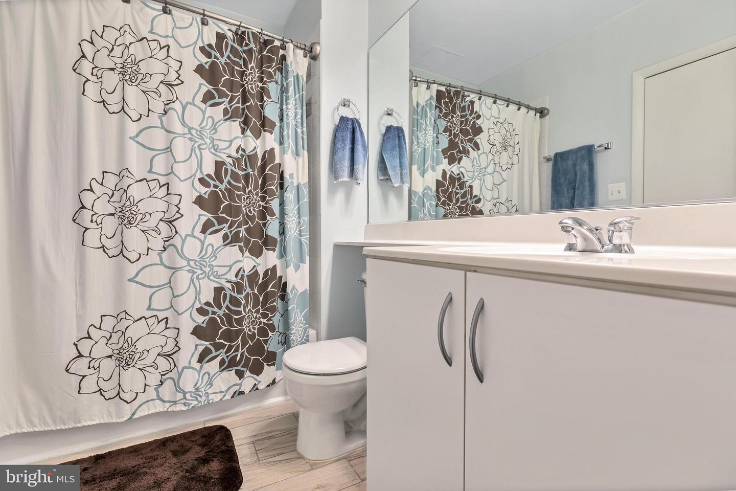 1300 N STREET NW Unit: 214