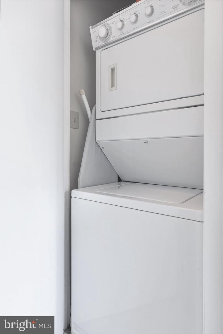 1300 N STREET NW Unit: 214