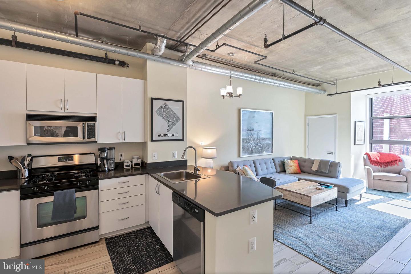 1300 N STREET NW Unit: 214