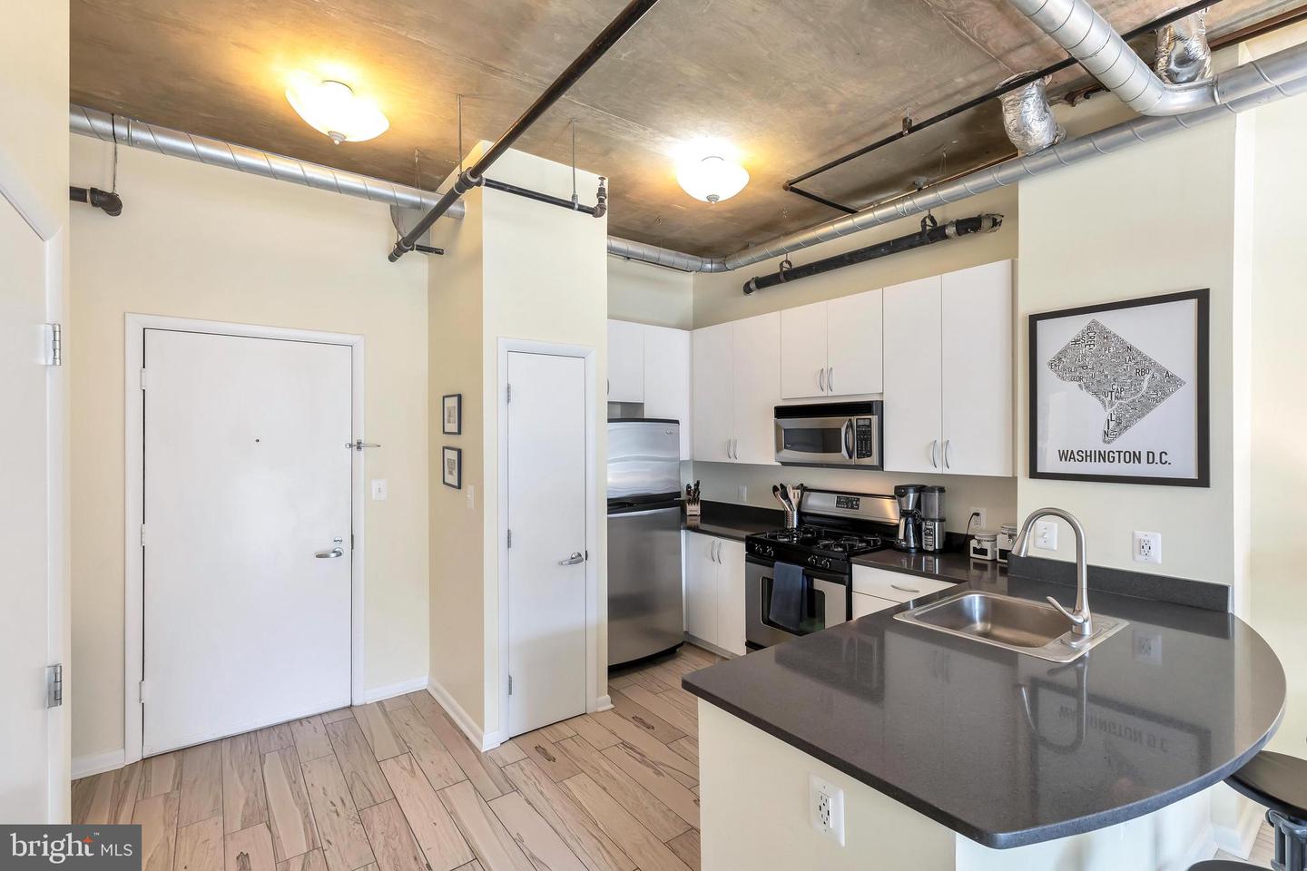 1300 N STREET NW Unit: 214