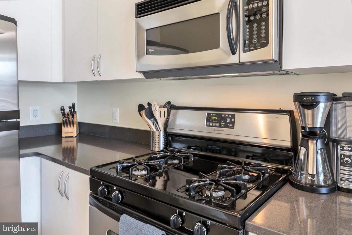 1300 N STREET NW Unit: 214