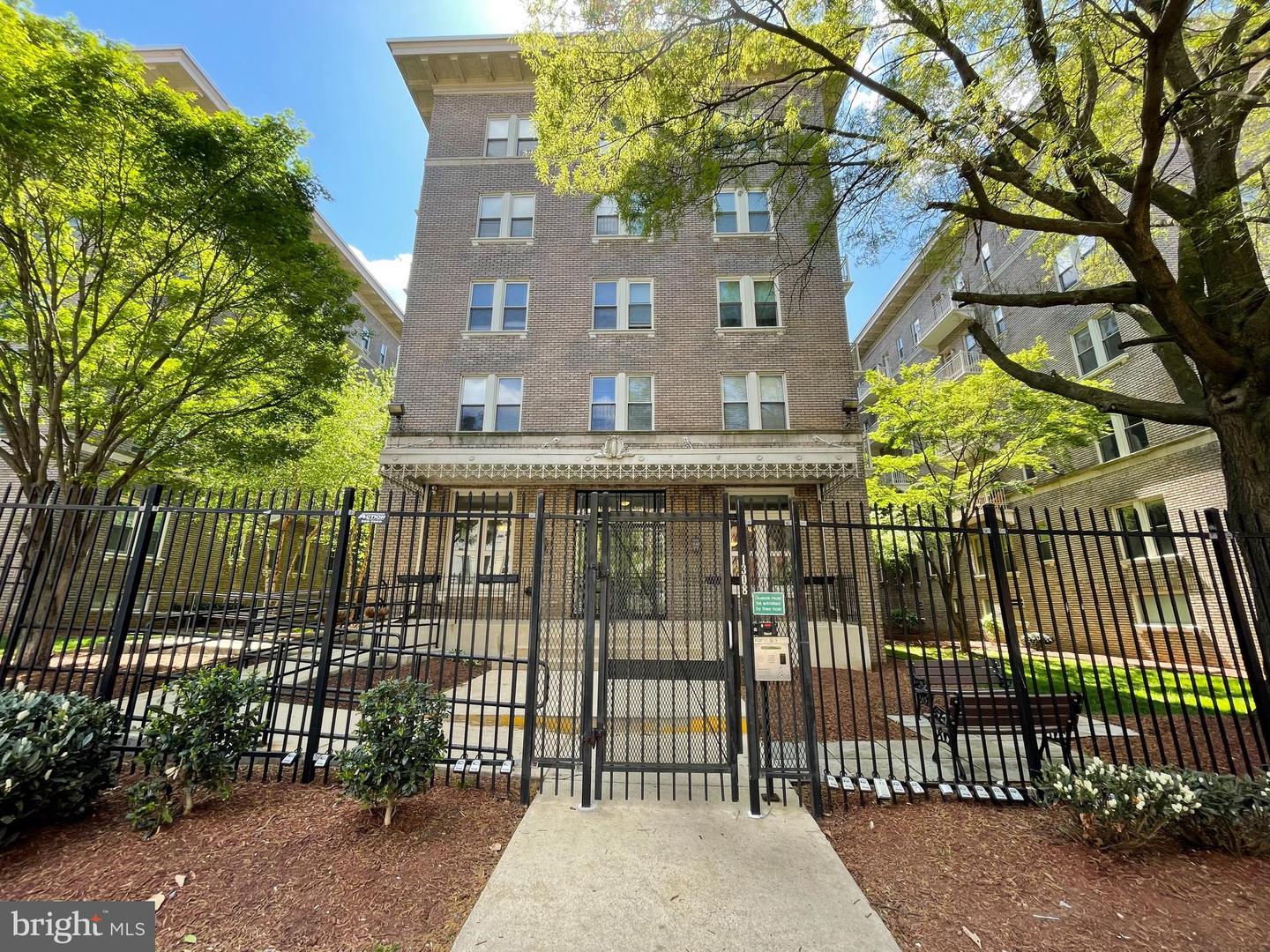 1308 Clifton STREET NW Unit: 200