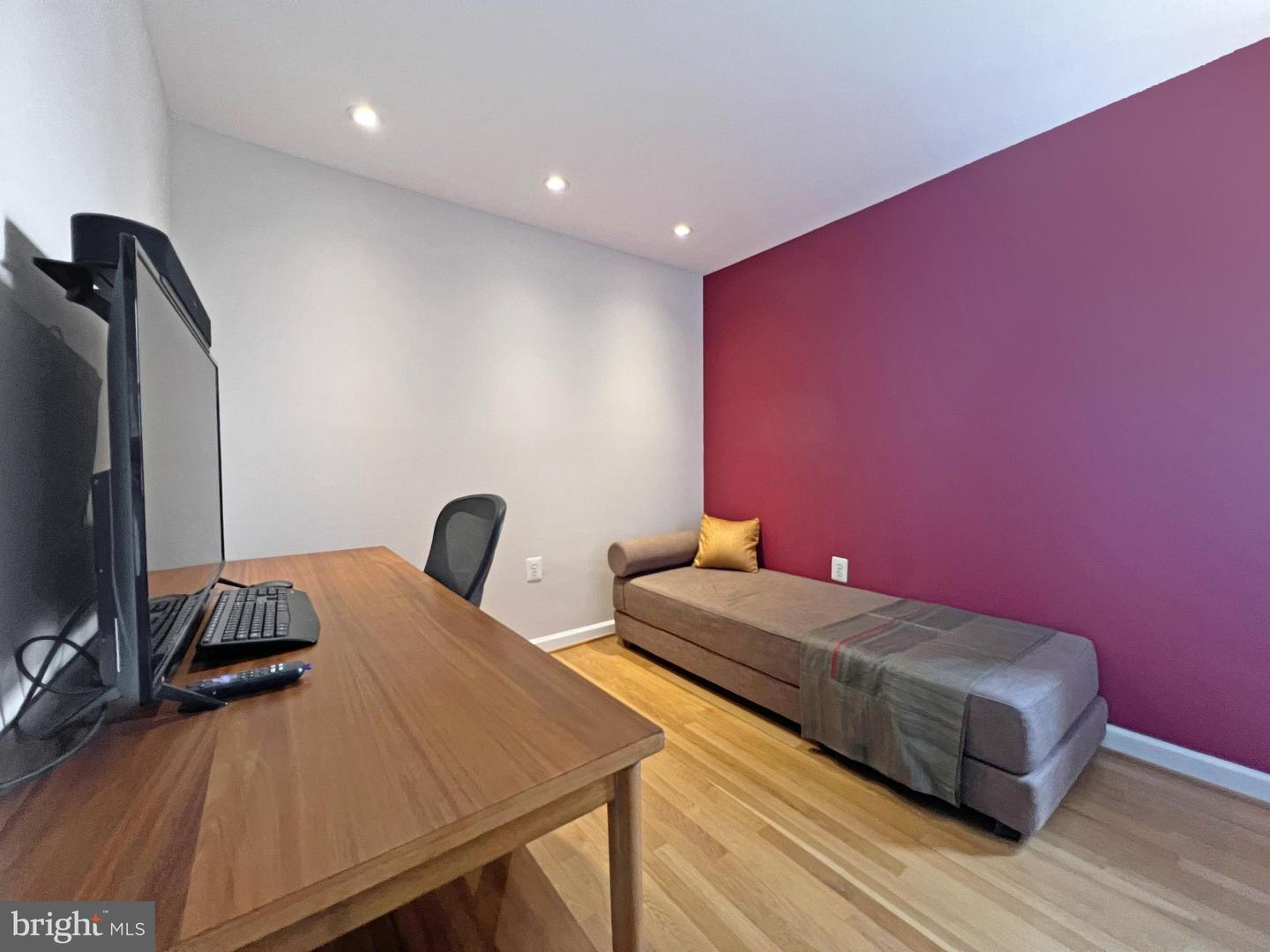 1308 Clifton STREET NW Unit: 200
