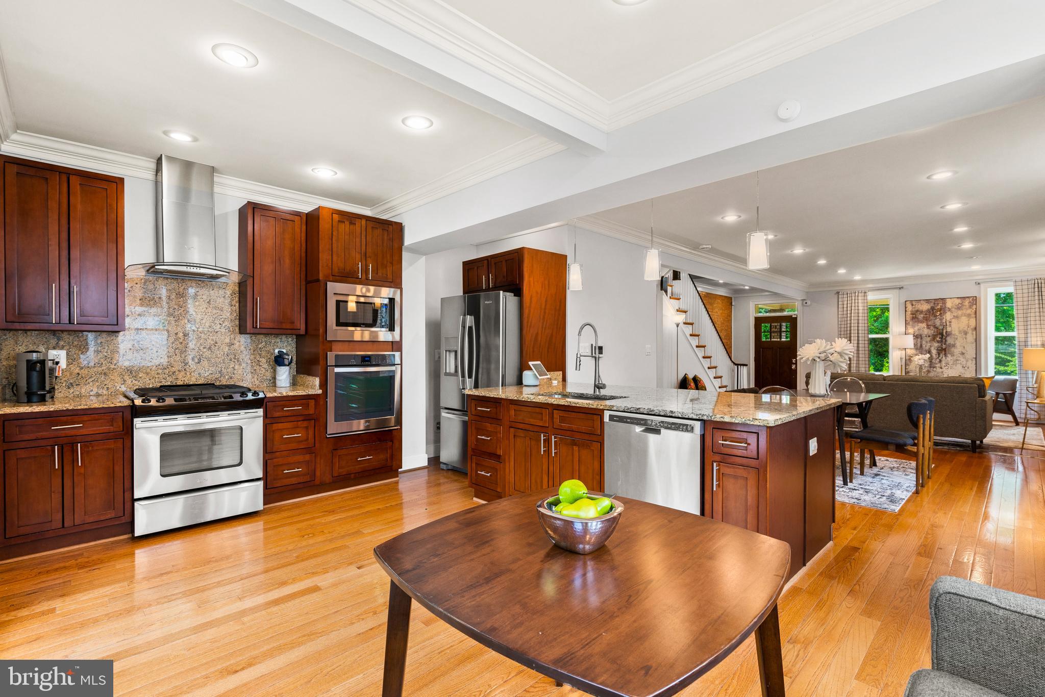 3404 15th STREET NE