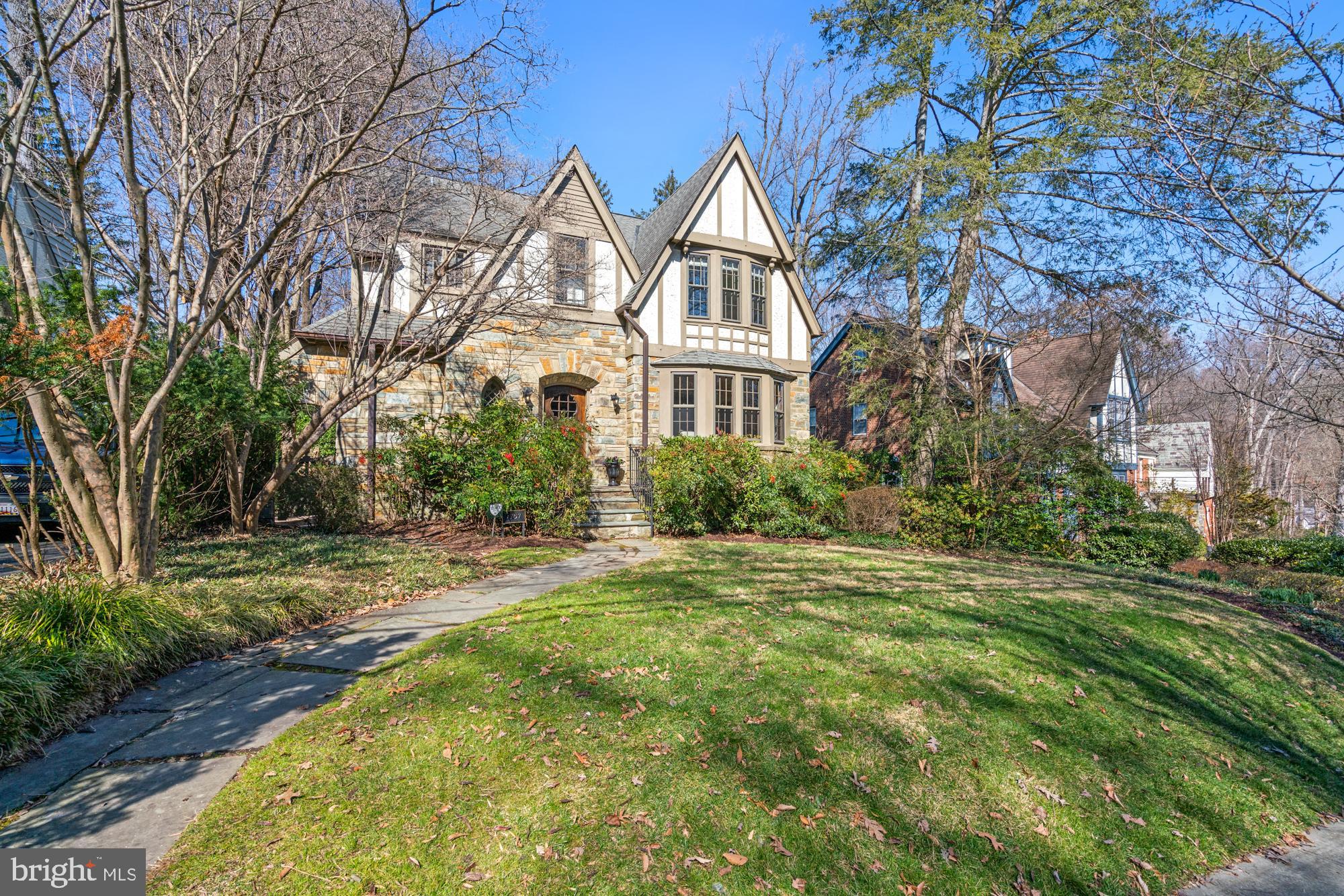 2757 Brandywine St NW