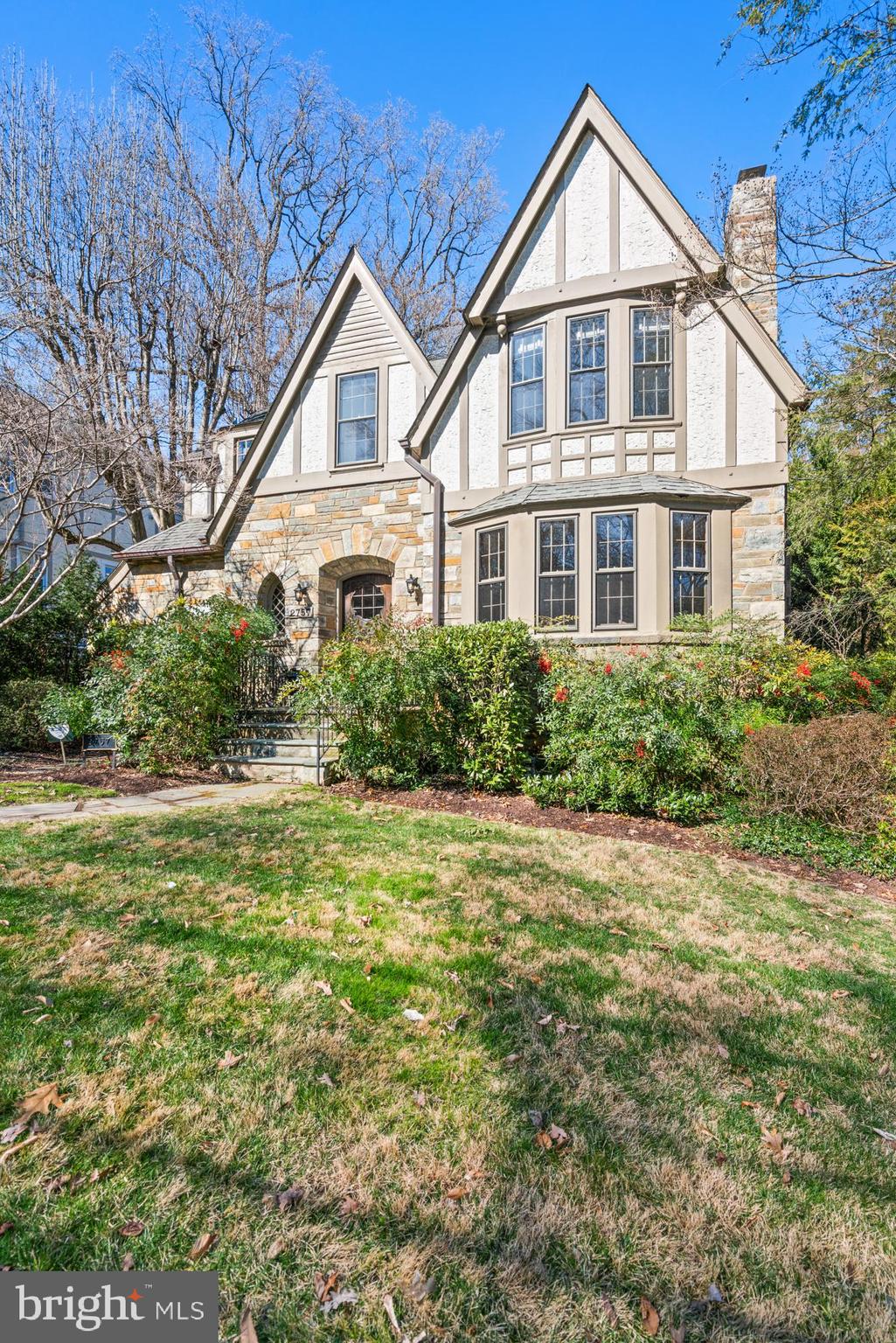2757 Brandywine St NW