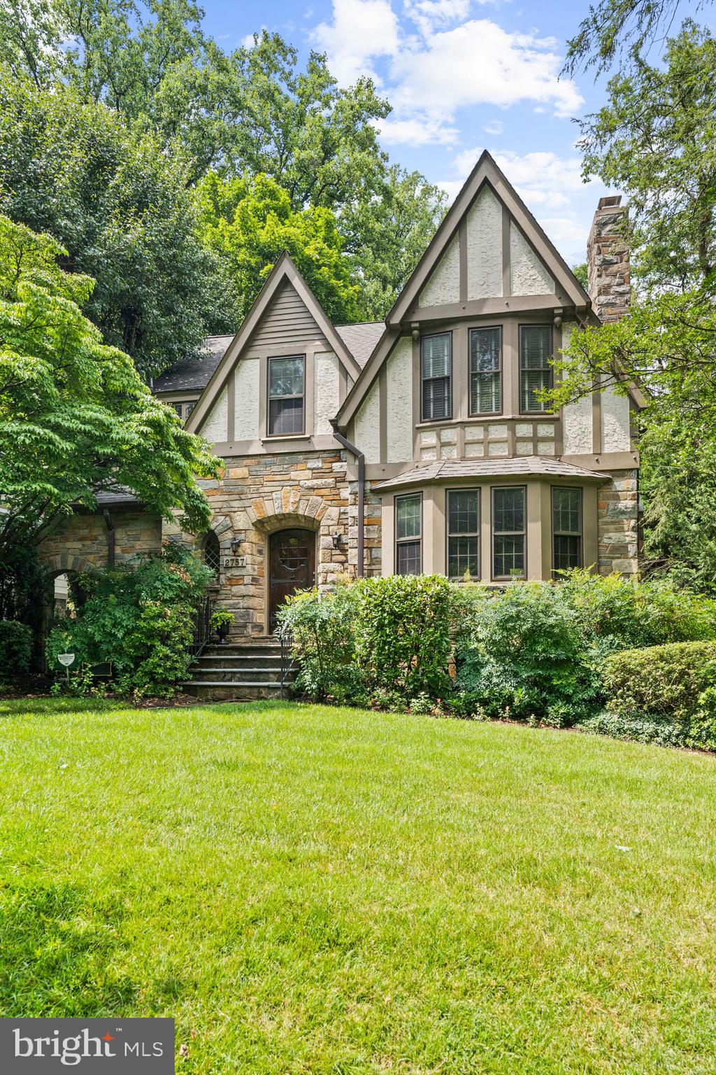 2757 Brandywine St NW