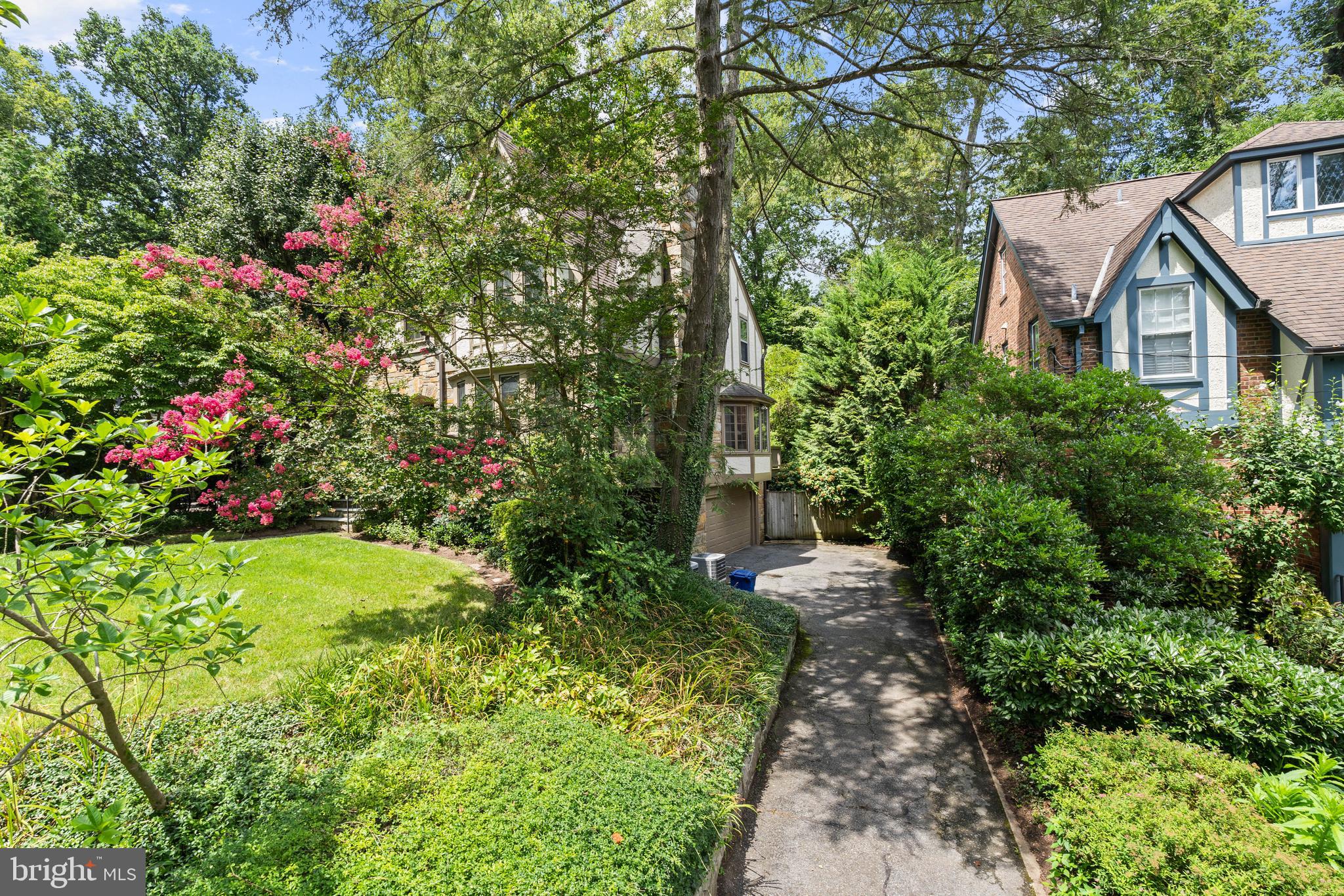2757 Brandywine St NW