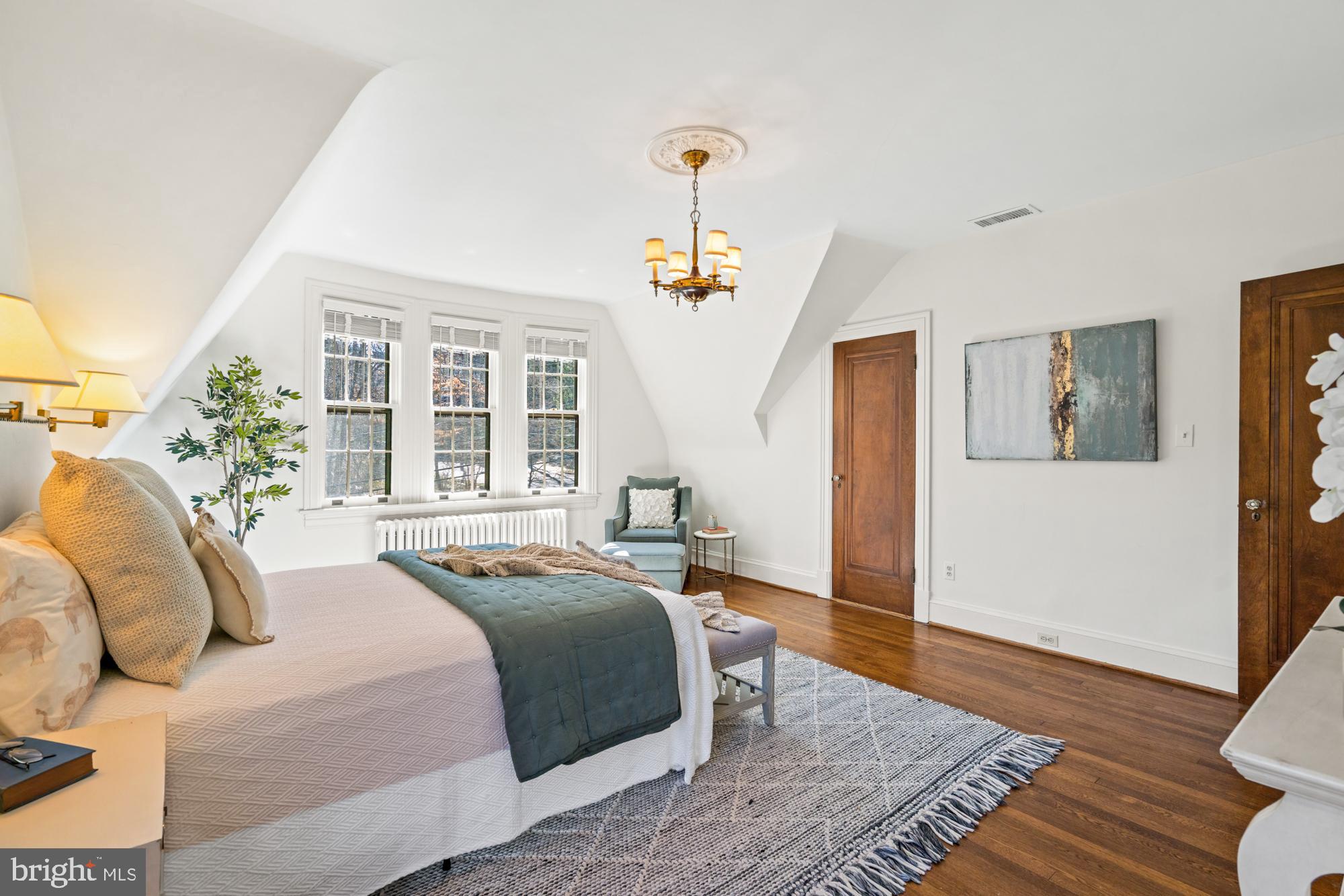 2757 Brandywine St NW