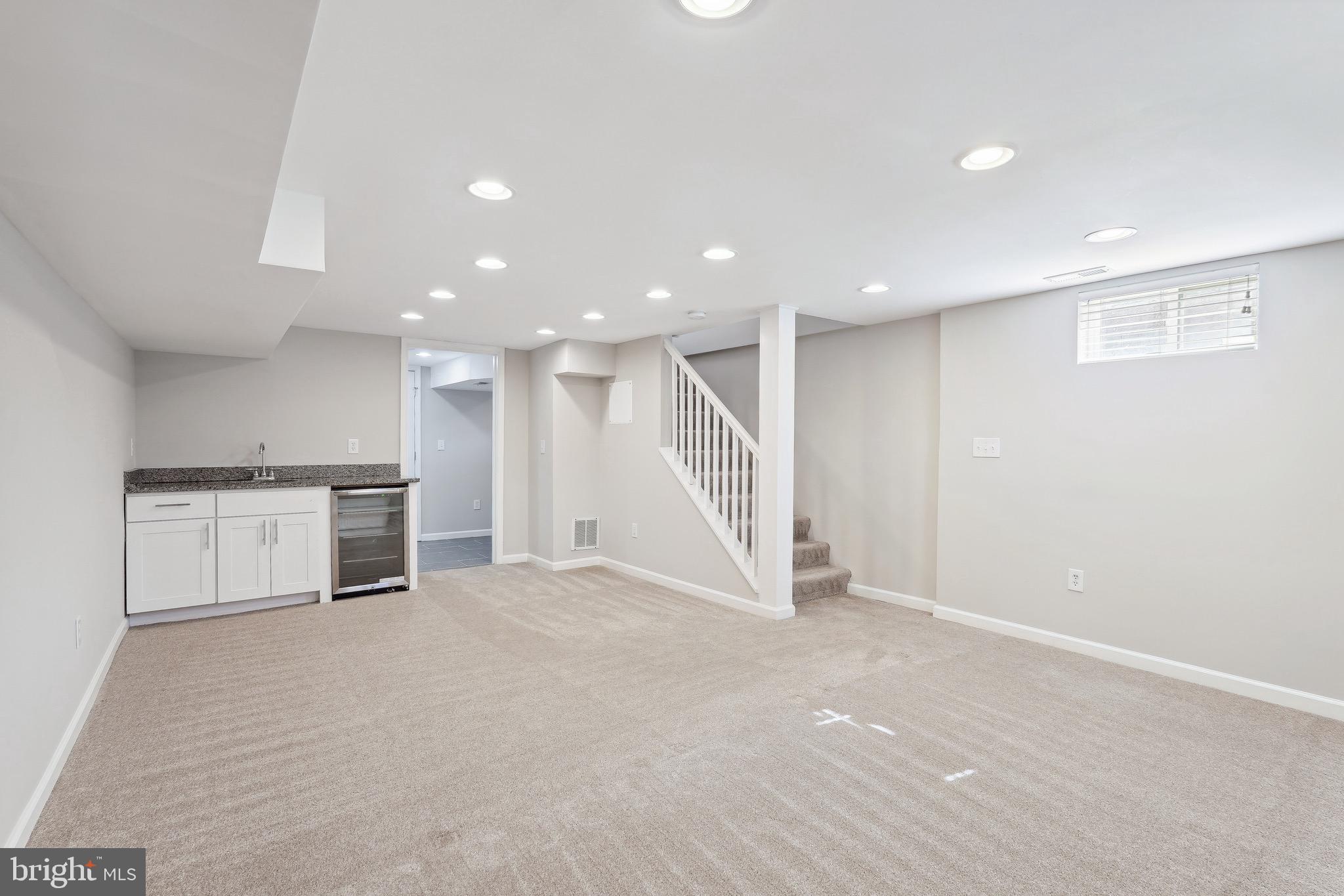 401 Madison St NE