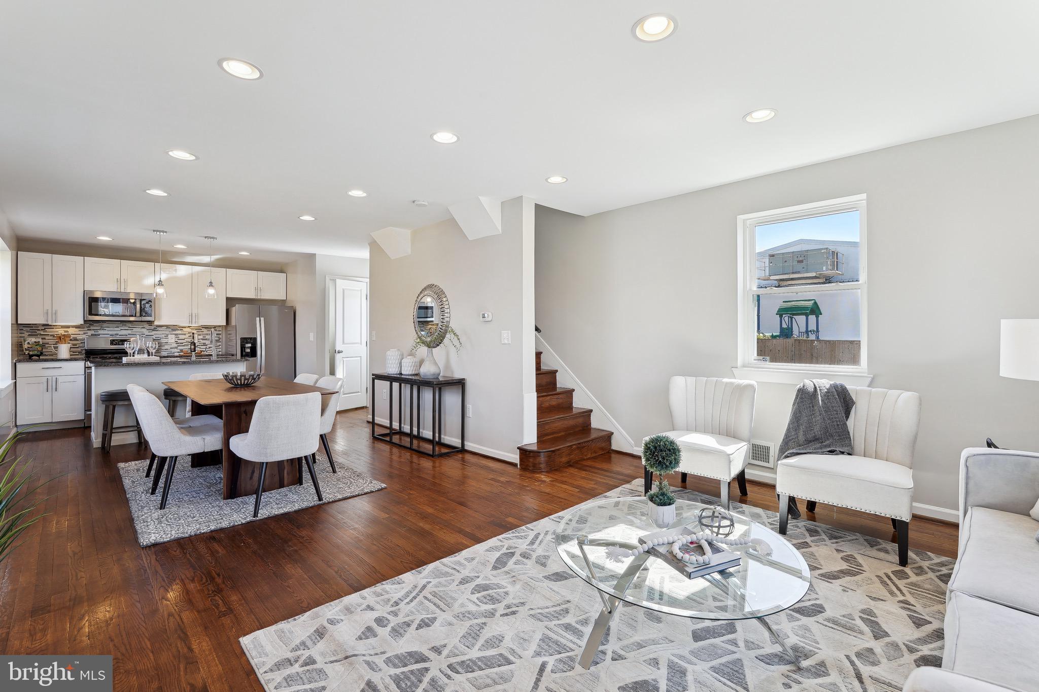 401 Madison St NE