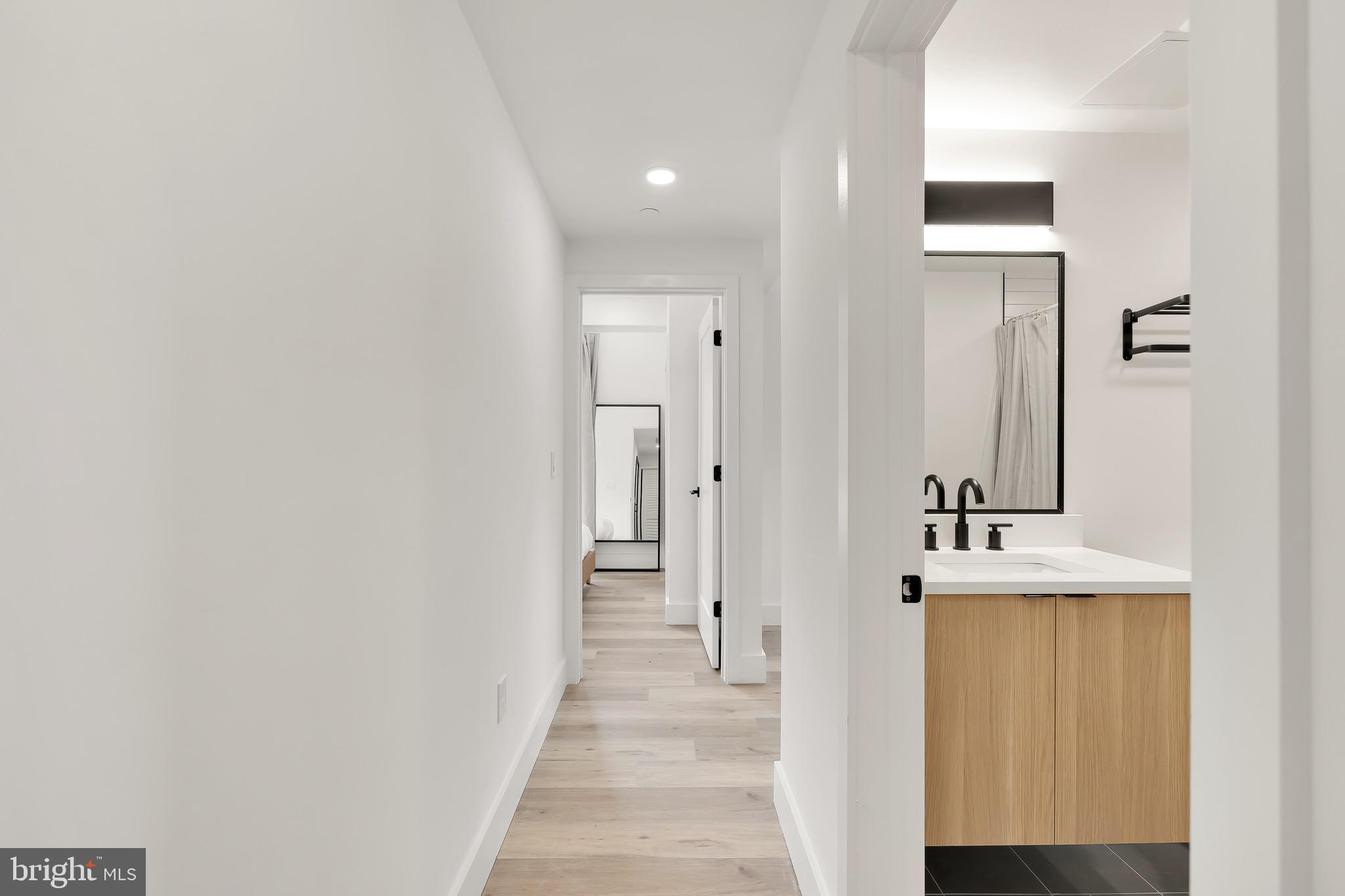 14 P St NW #201