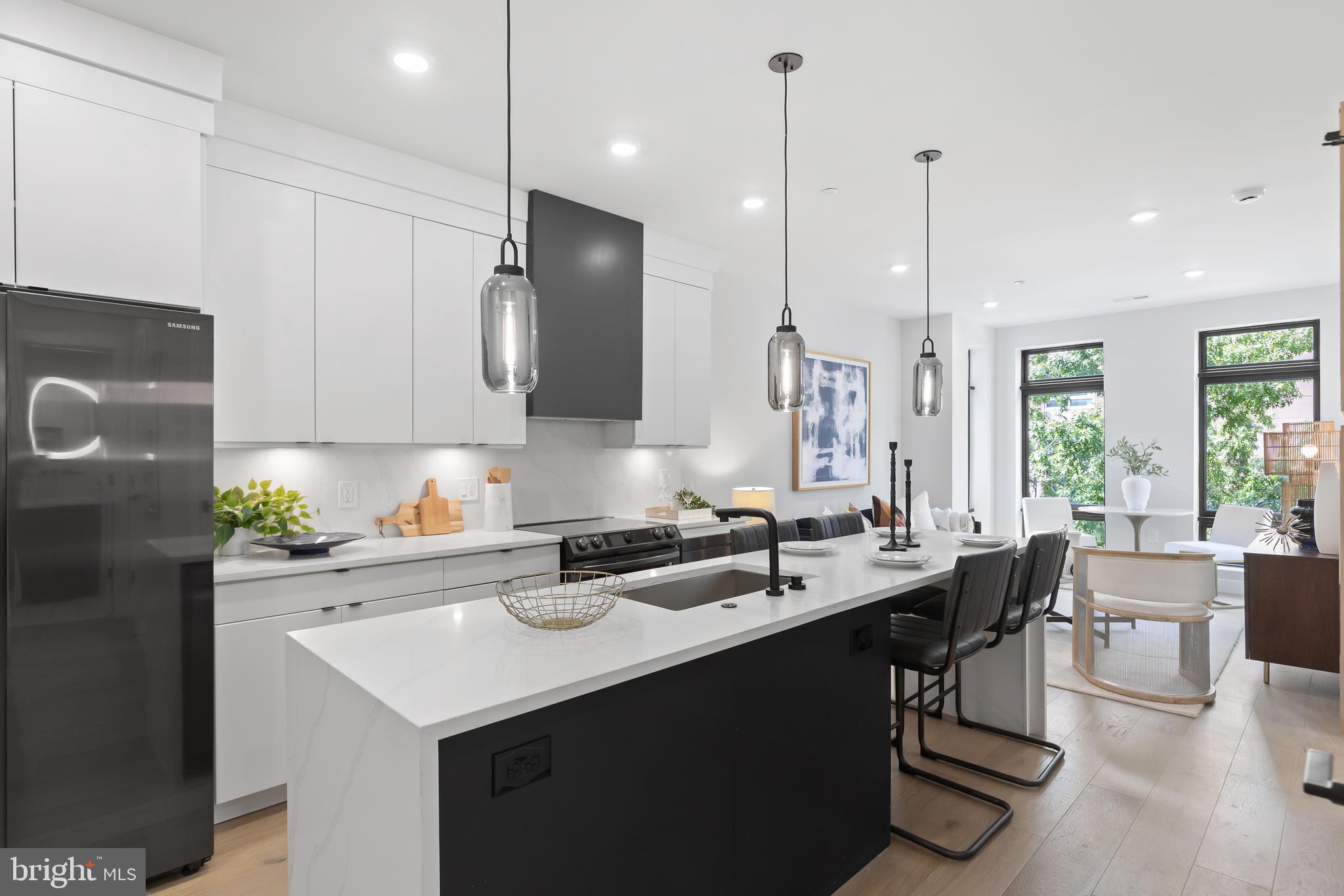 1208 M St NW #31