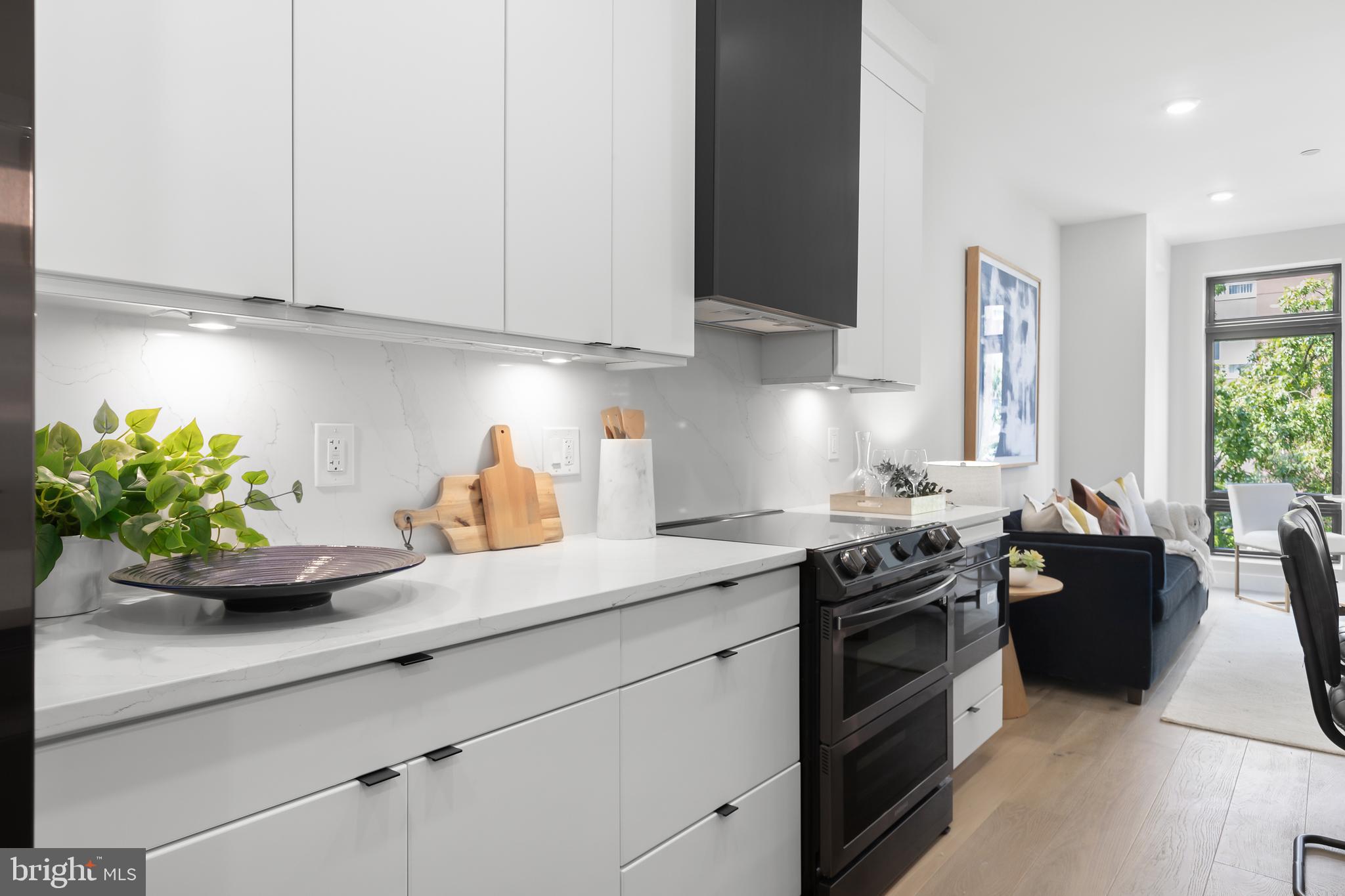 1208 M St NW #31