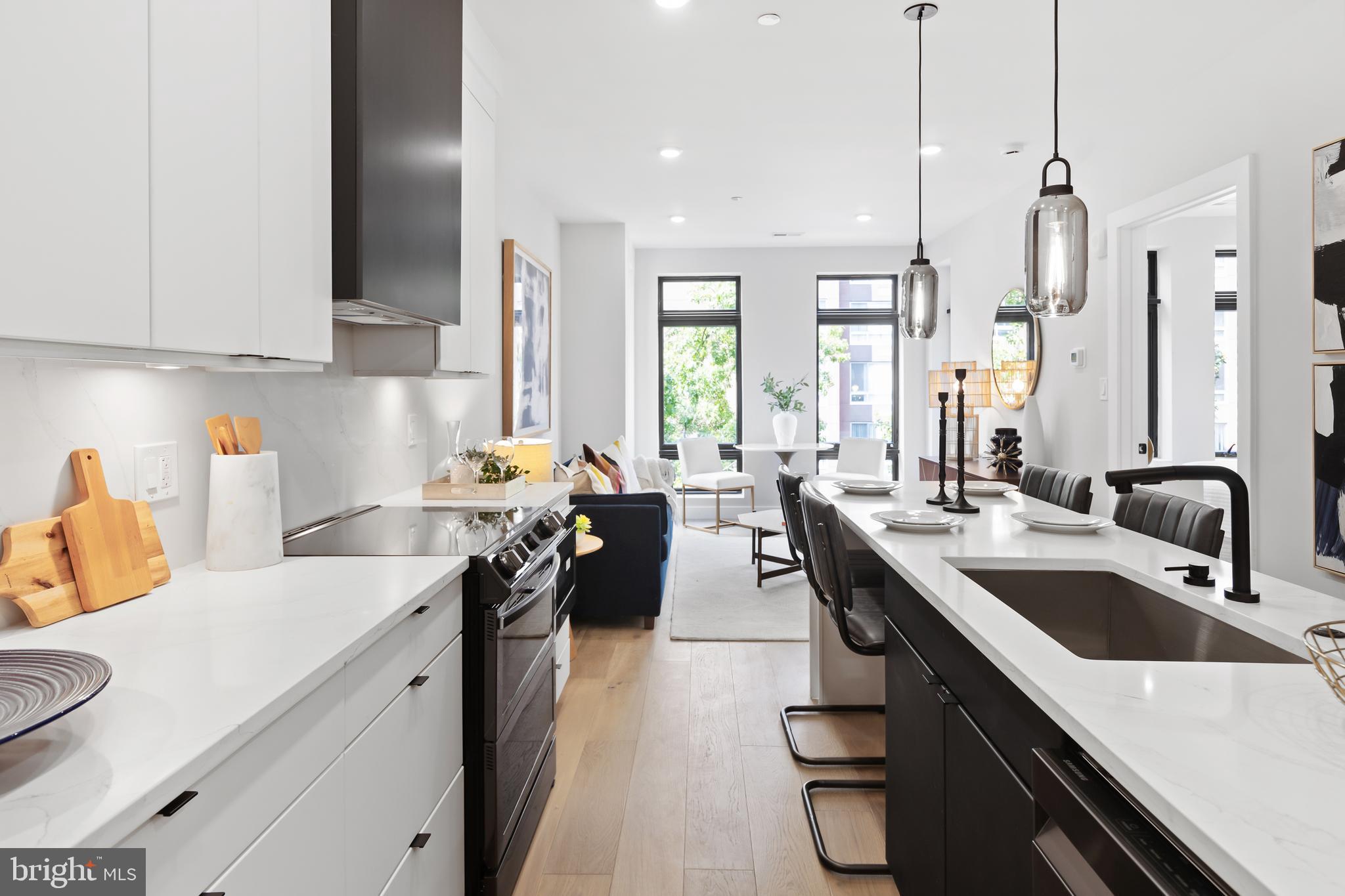1208 M St NW #31