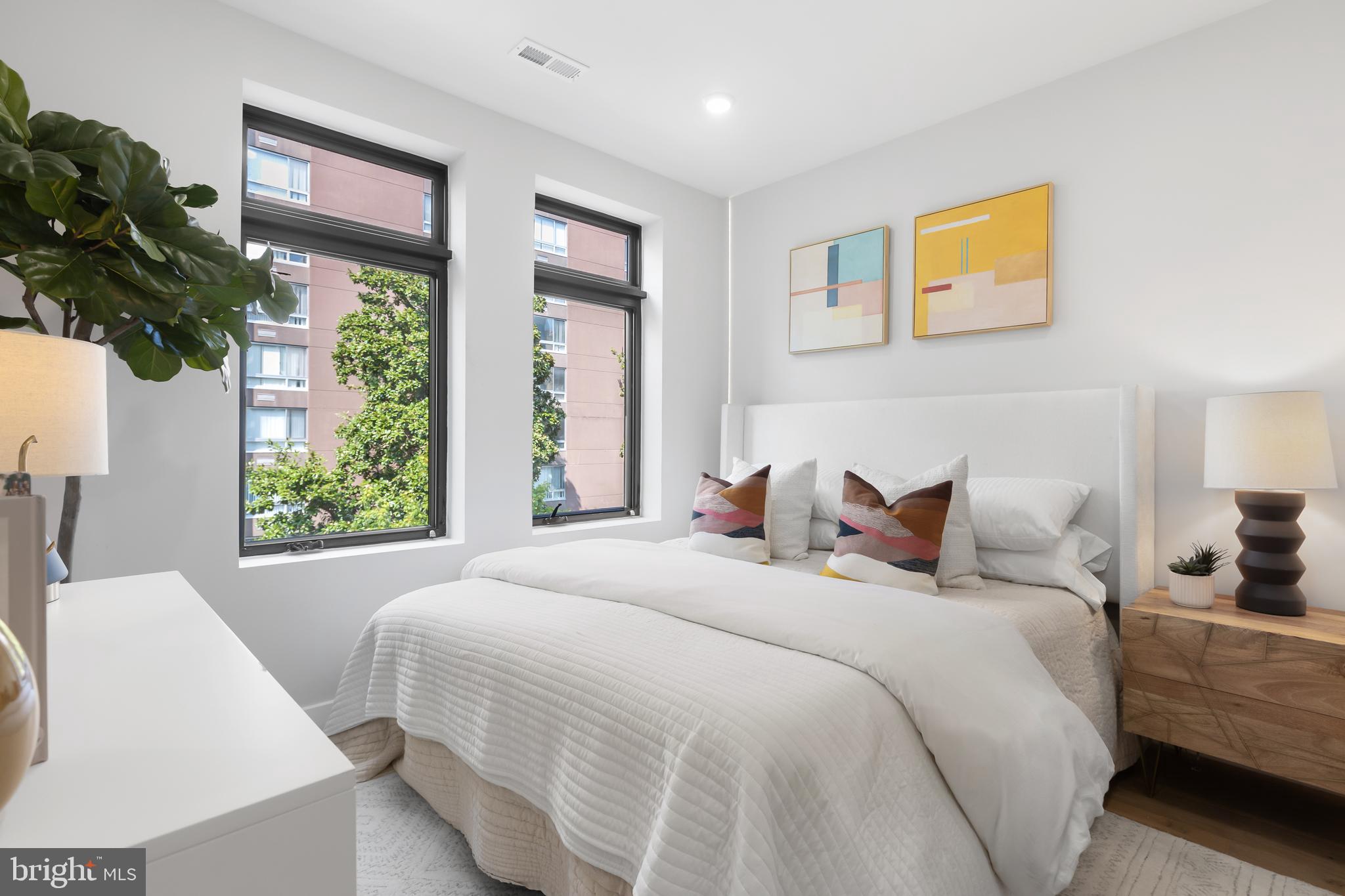 1208 M St NW #31