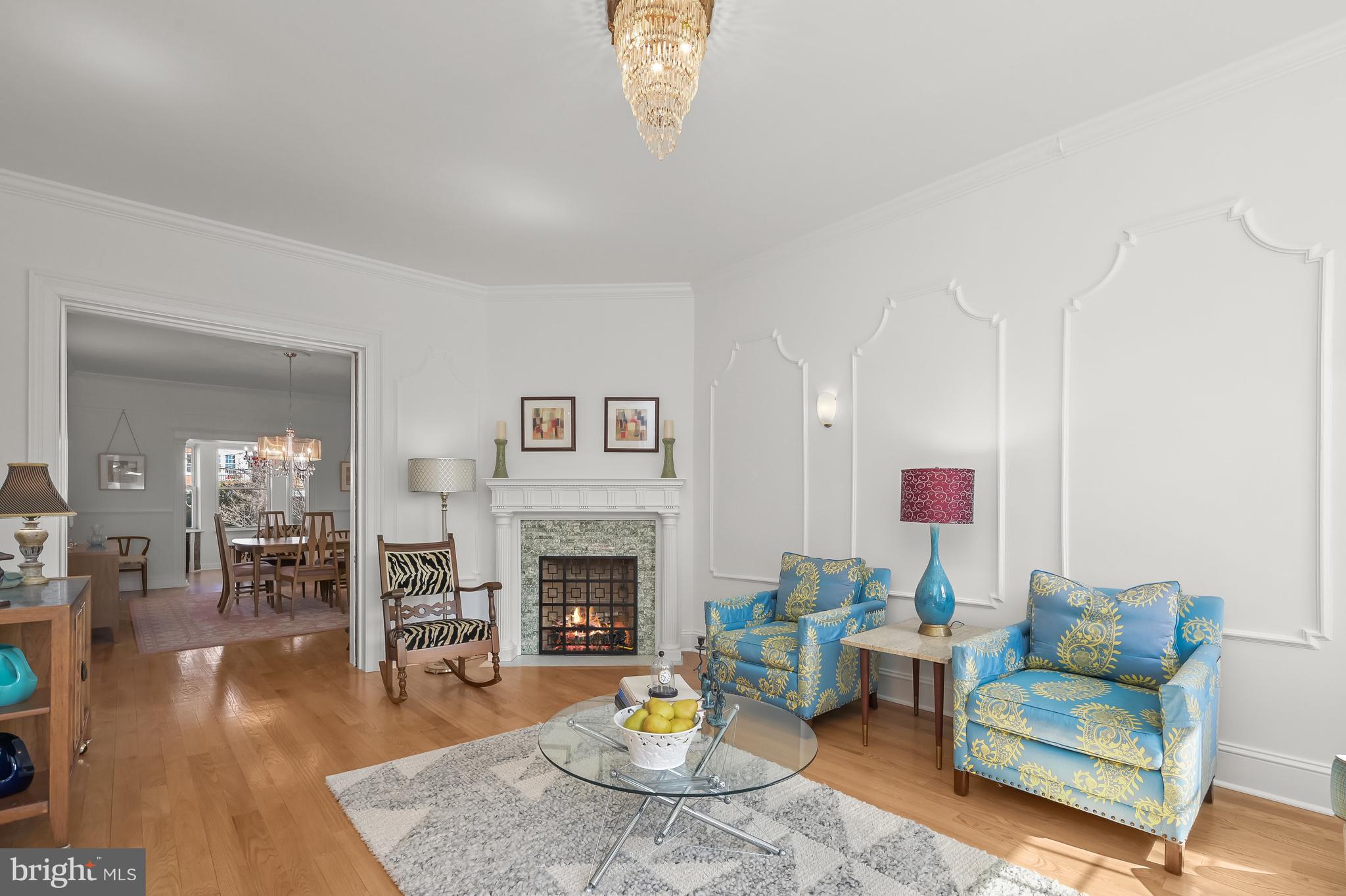 1513 Webster St NW