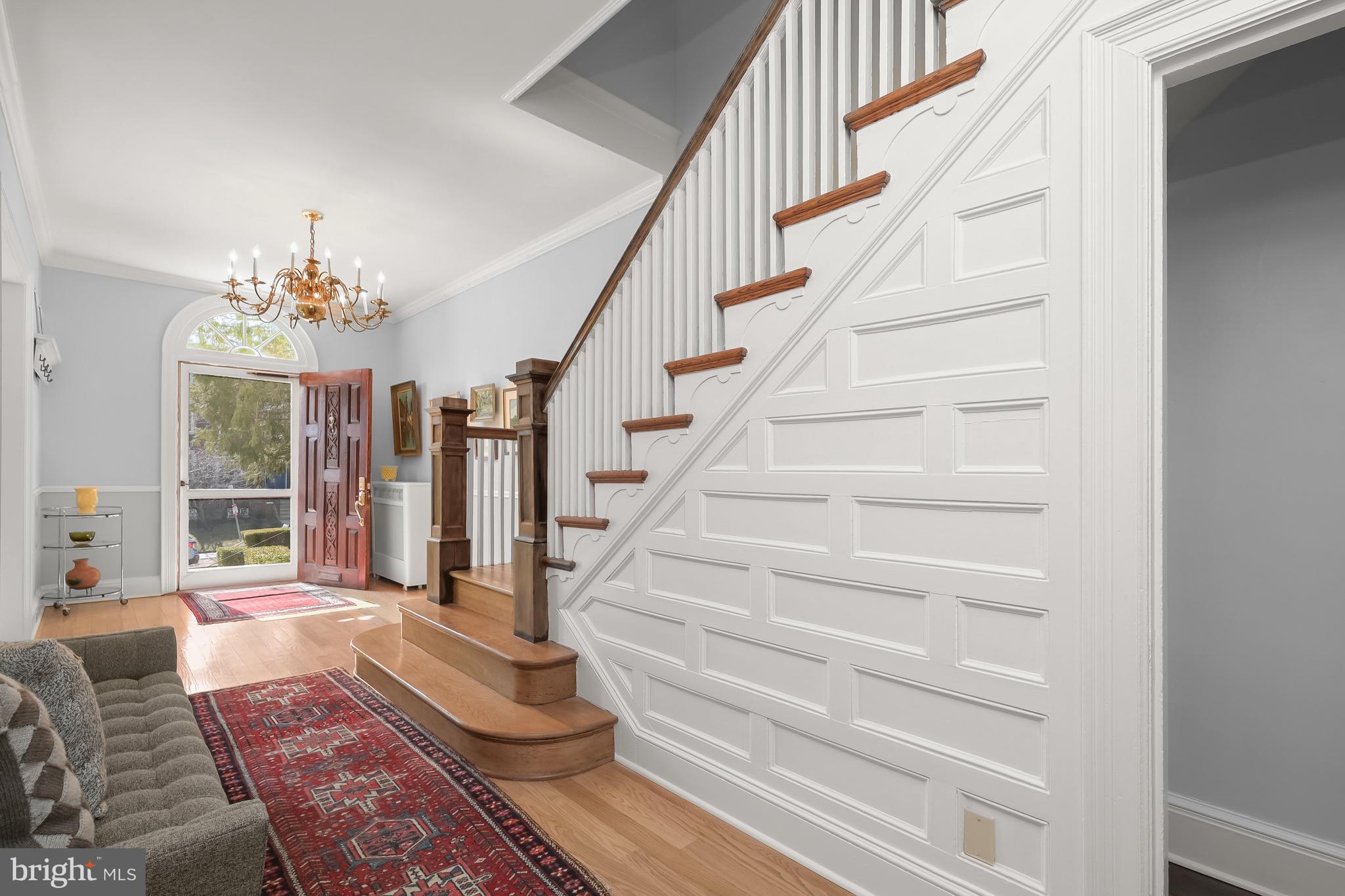1513 Webster St NW