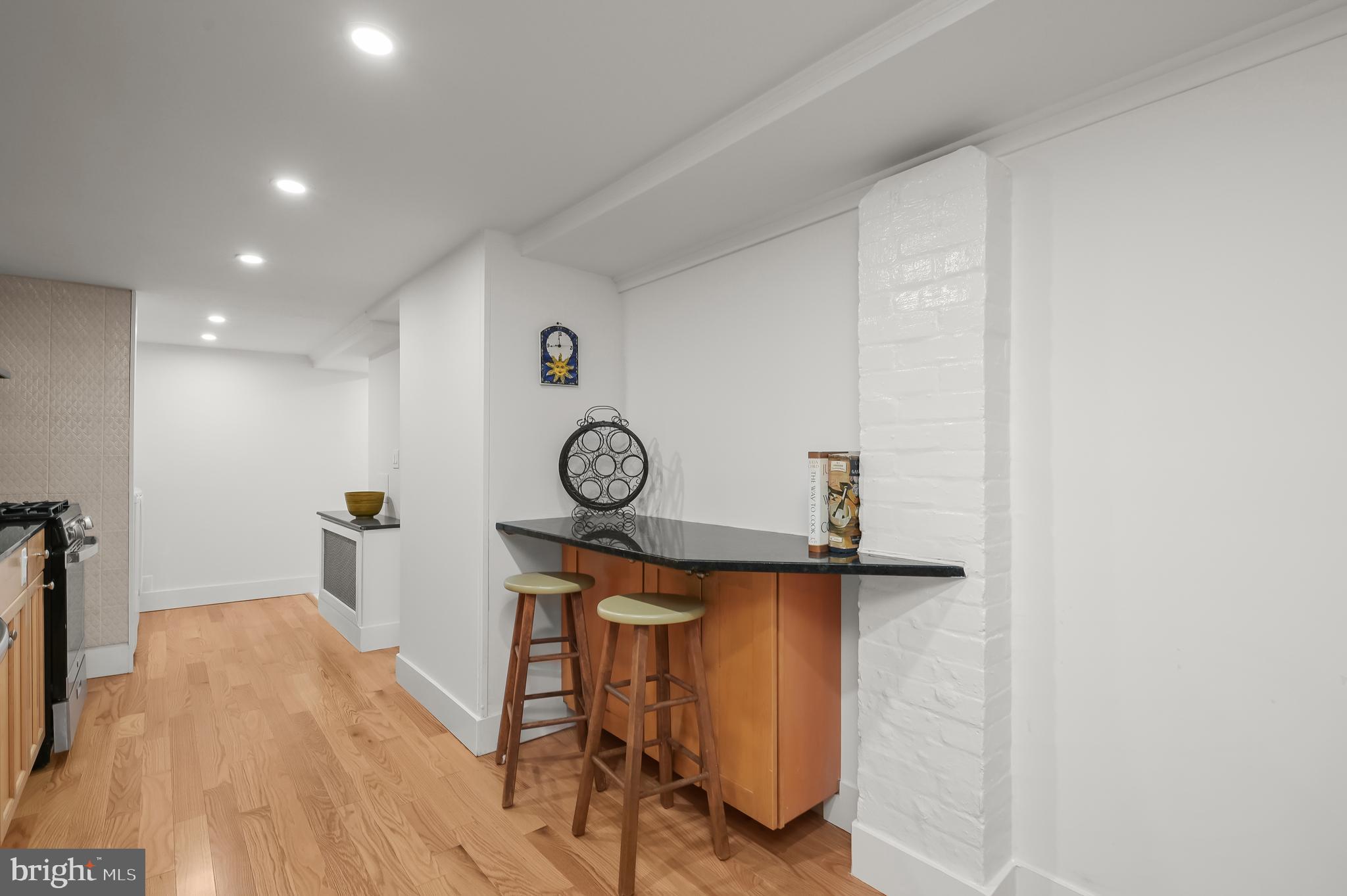1513 Webster St NW