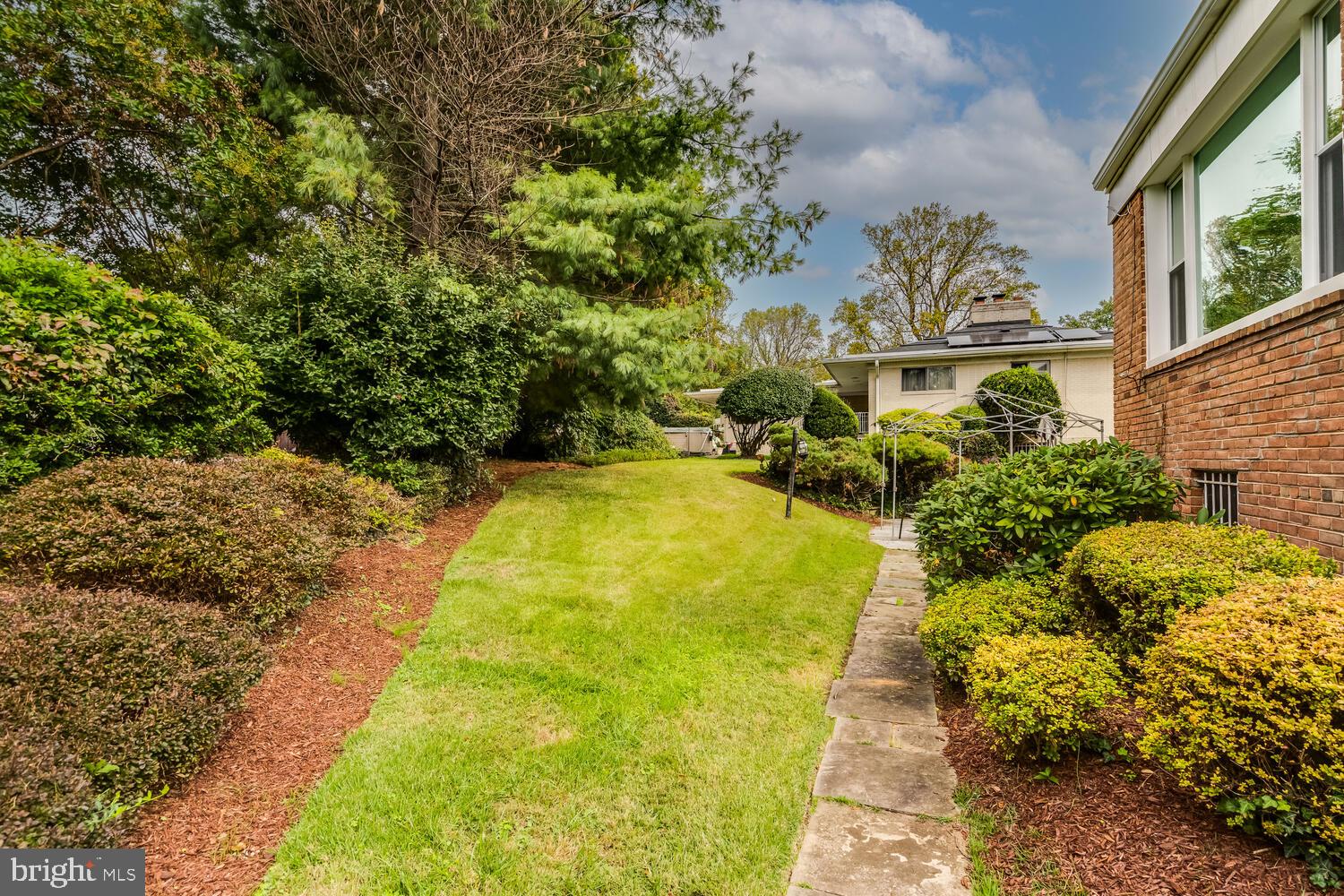 1781 SYCAMORE STREET NW