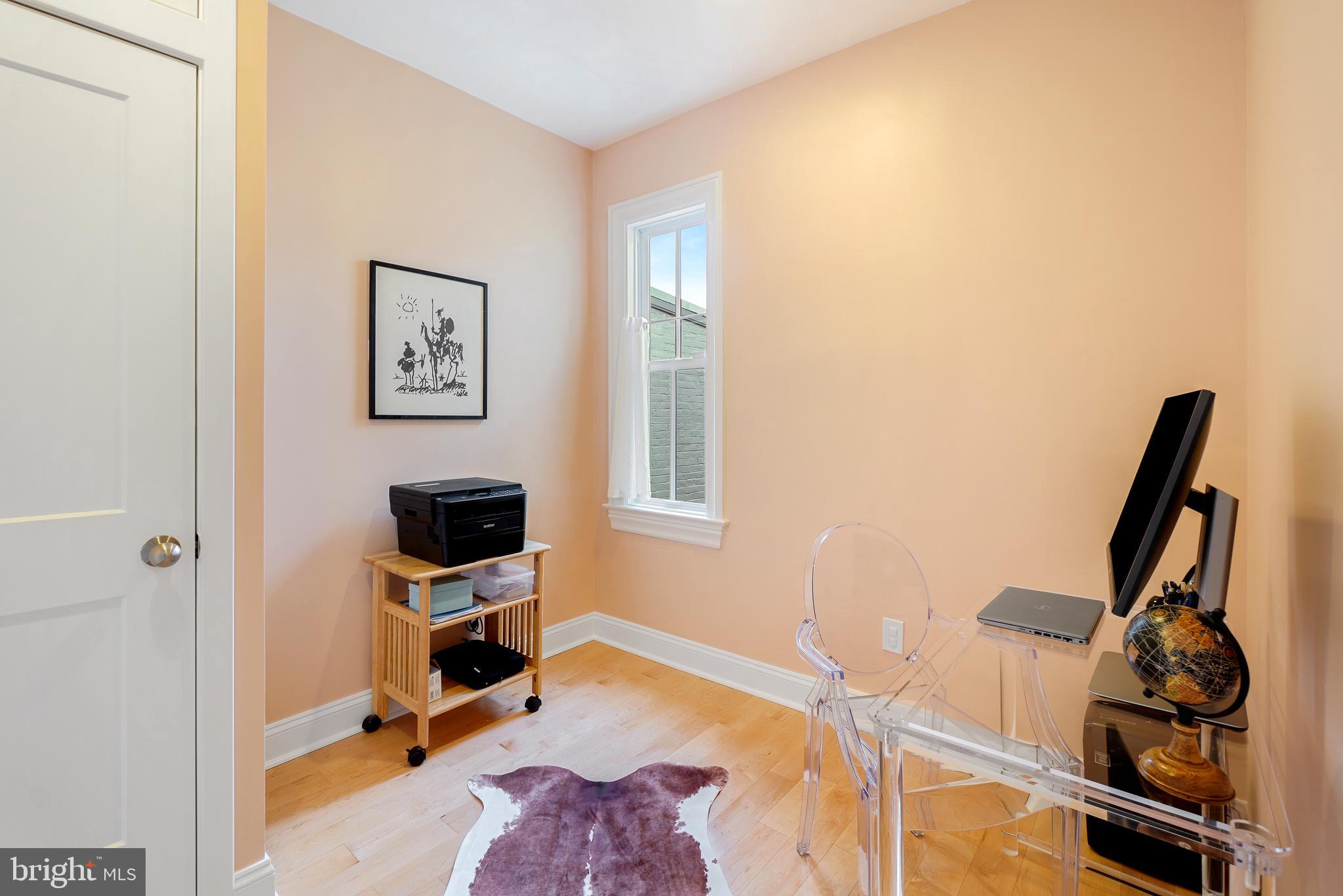 1809 12TH STREET NW