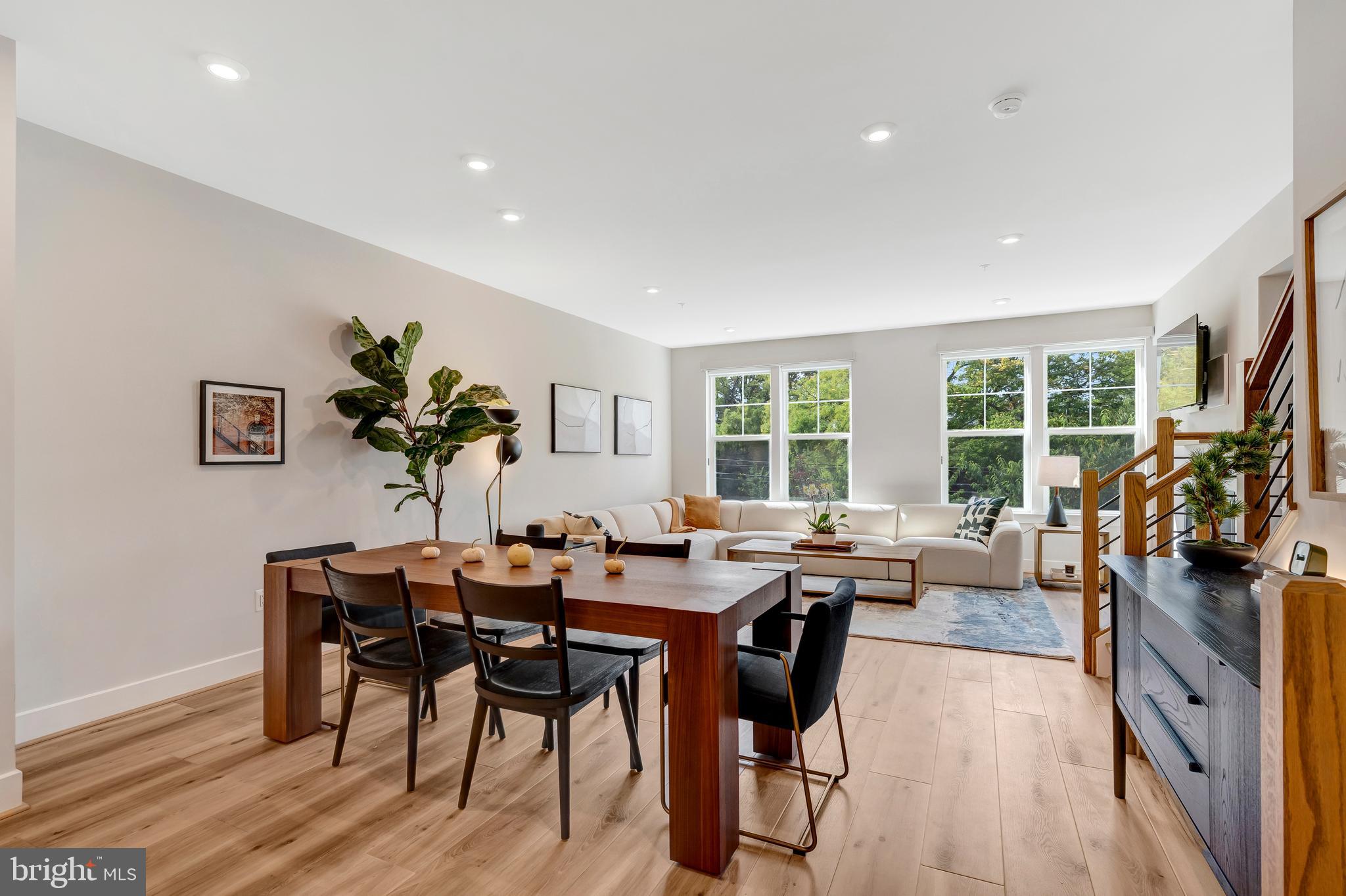 406 BROOKLAND GROVE DRIVE NE