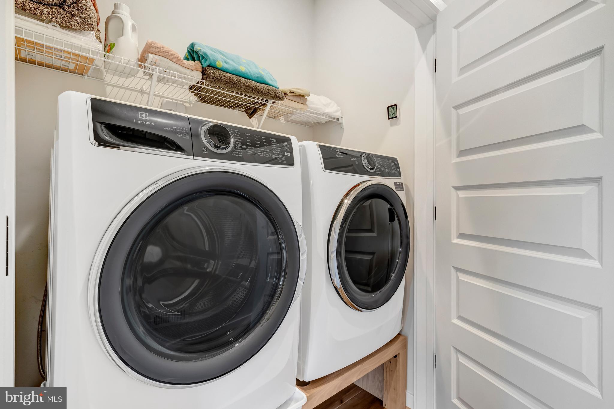 406 BROOKLAND GROVE DRIVE NE