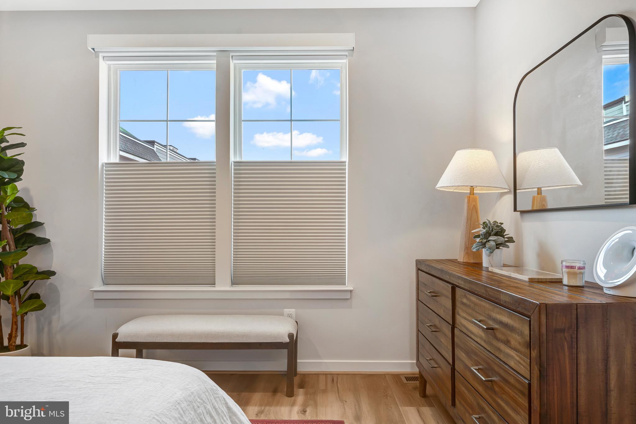 406 BROOKLAND GROVE DRIVE NE