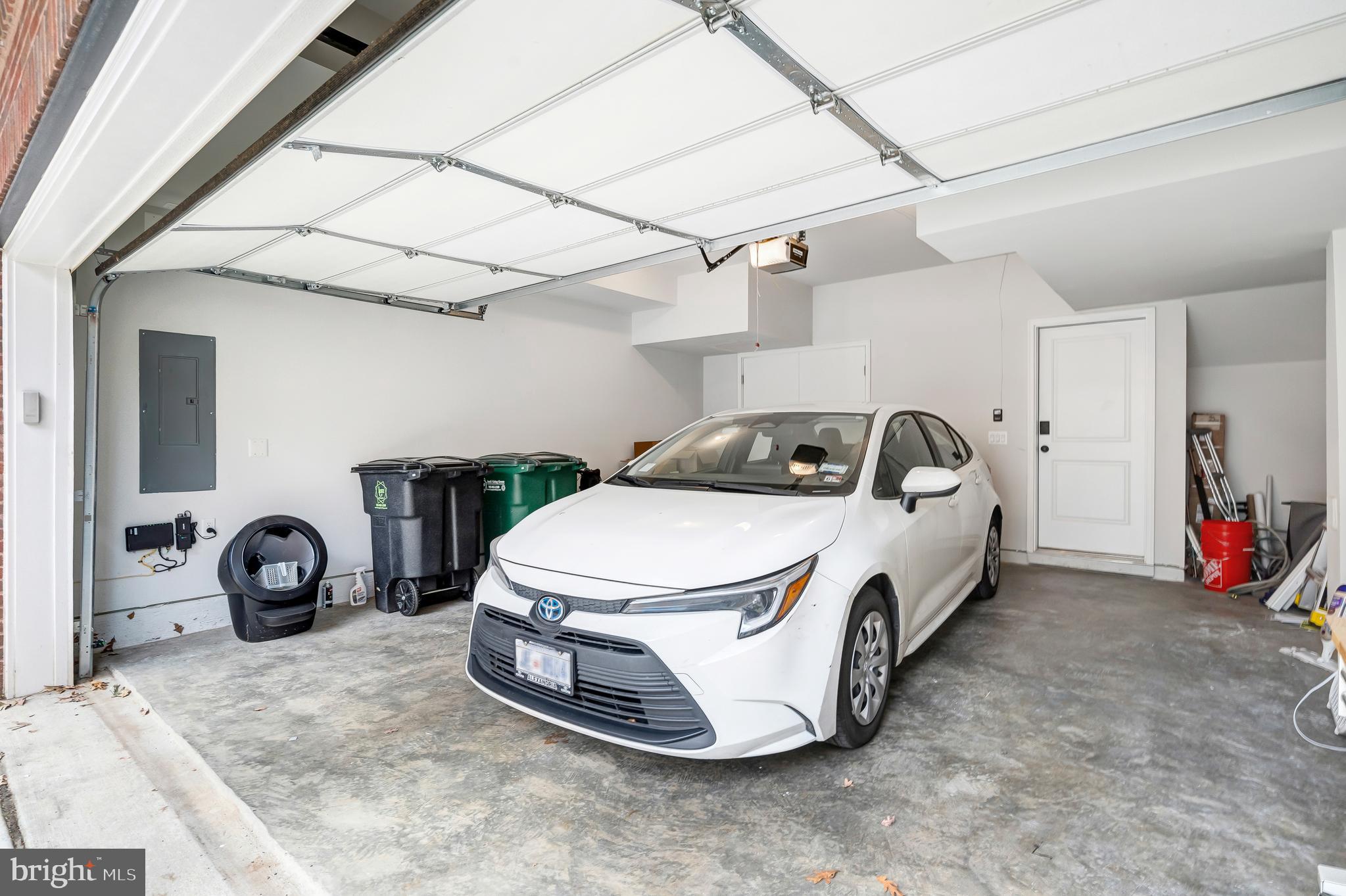 406 BROOKLAND GROVE DRIVE NE