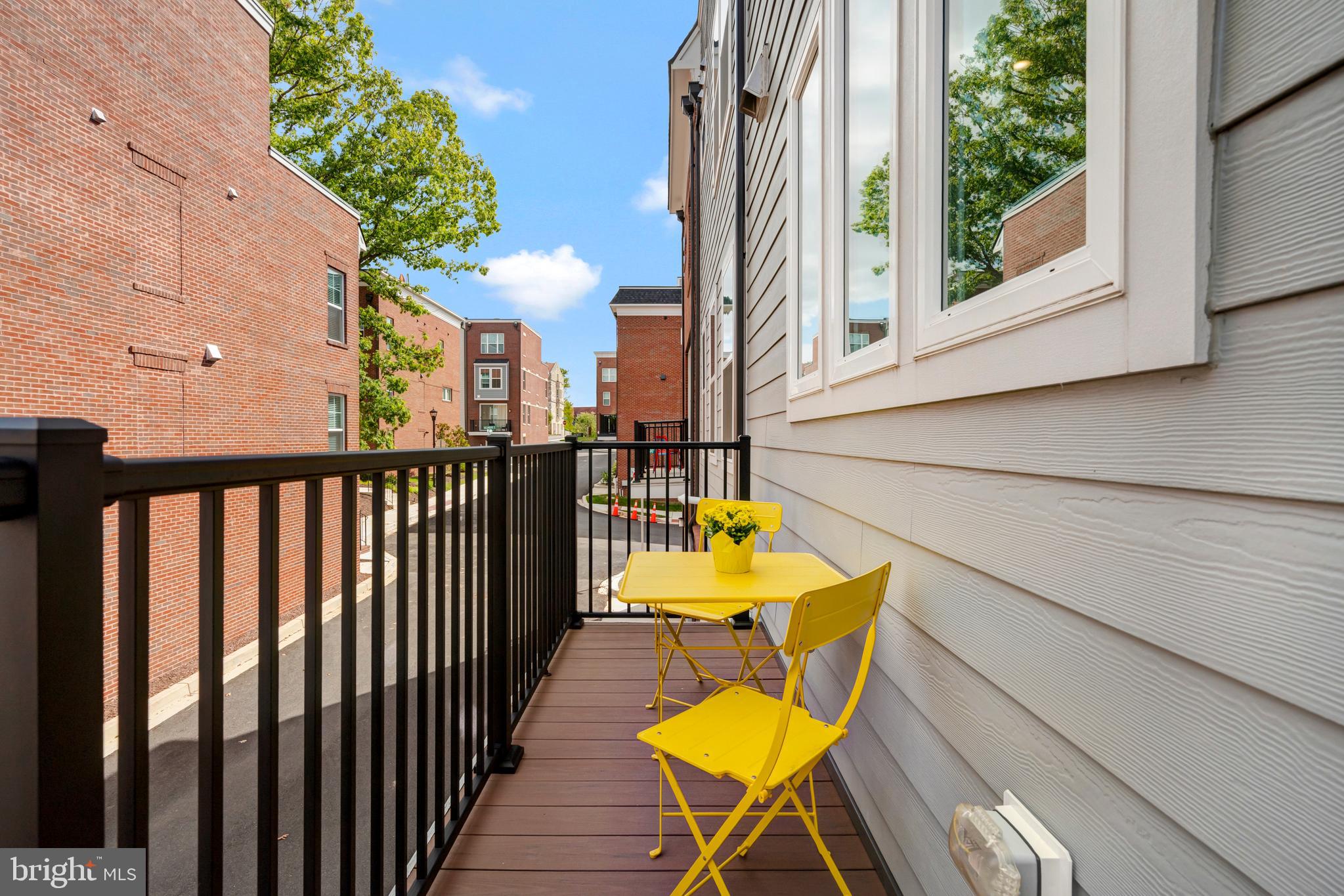 406 BROOKLAND GROVE DRIVE NE