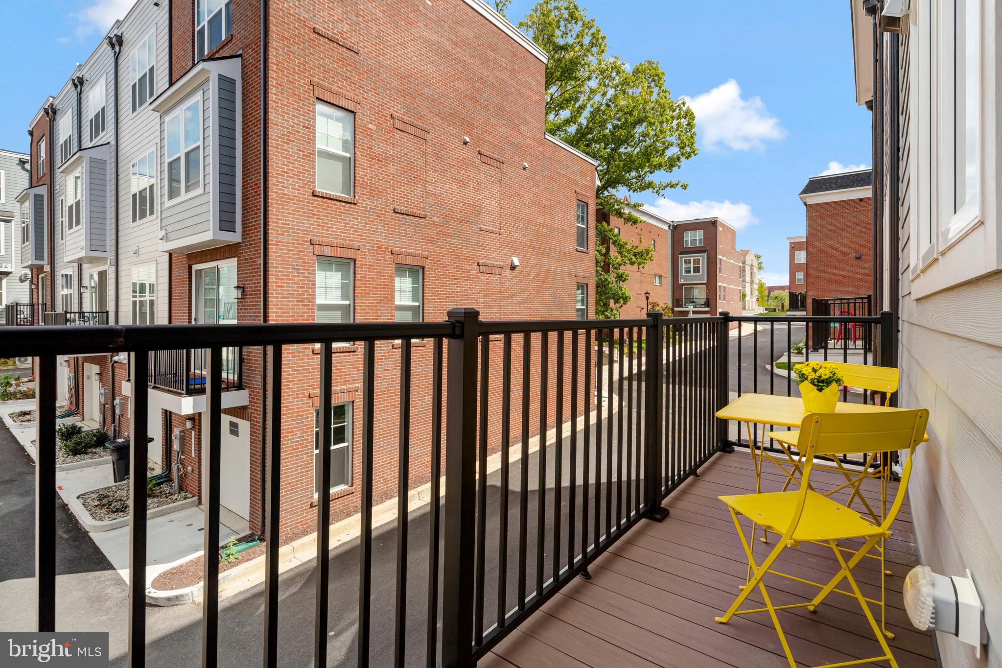 406 BROOKLAND GROVE DRIVE NE