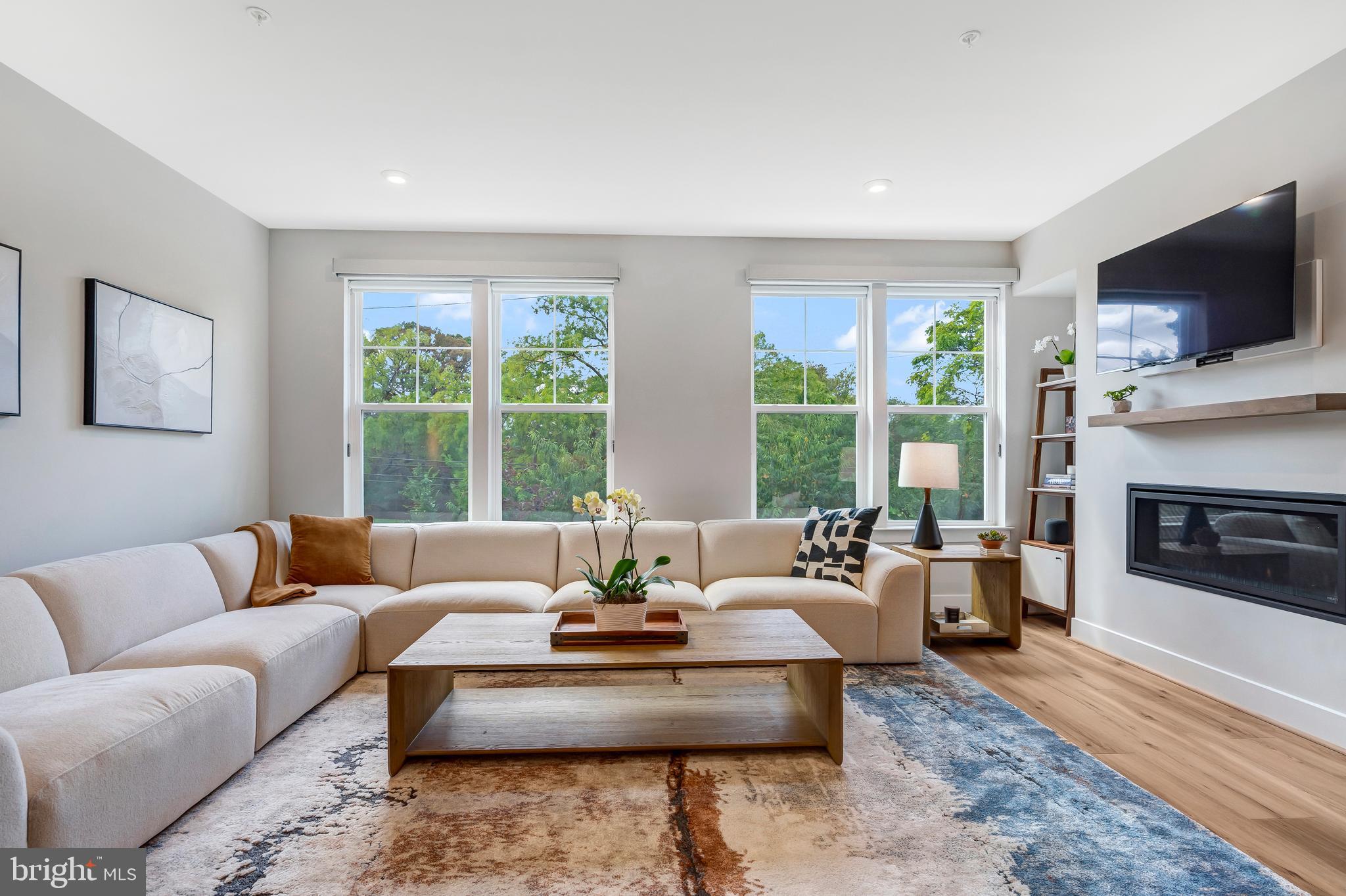 406 BROOKLAND GROVE DRIVE NE