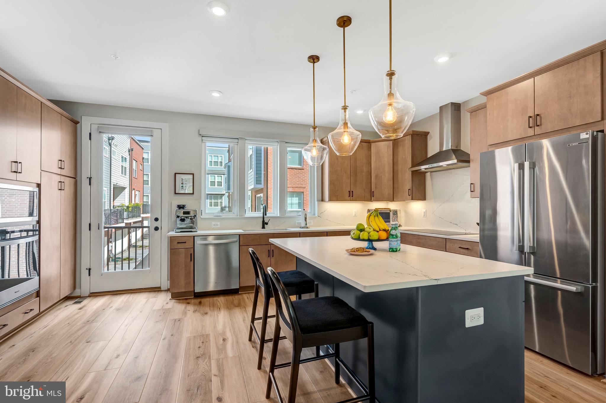 406 BROOKLAND GROVE DRIVE NE