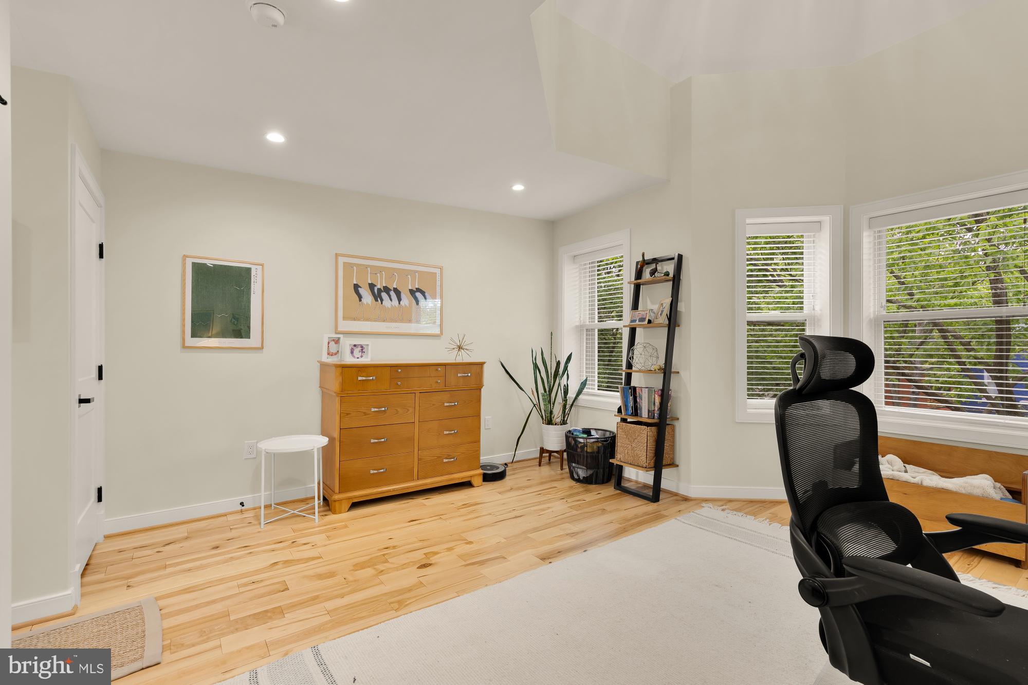 3361 18TH STREET NW