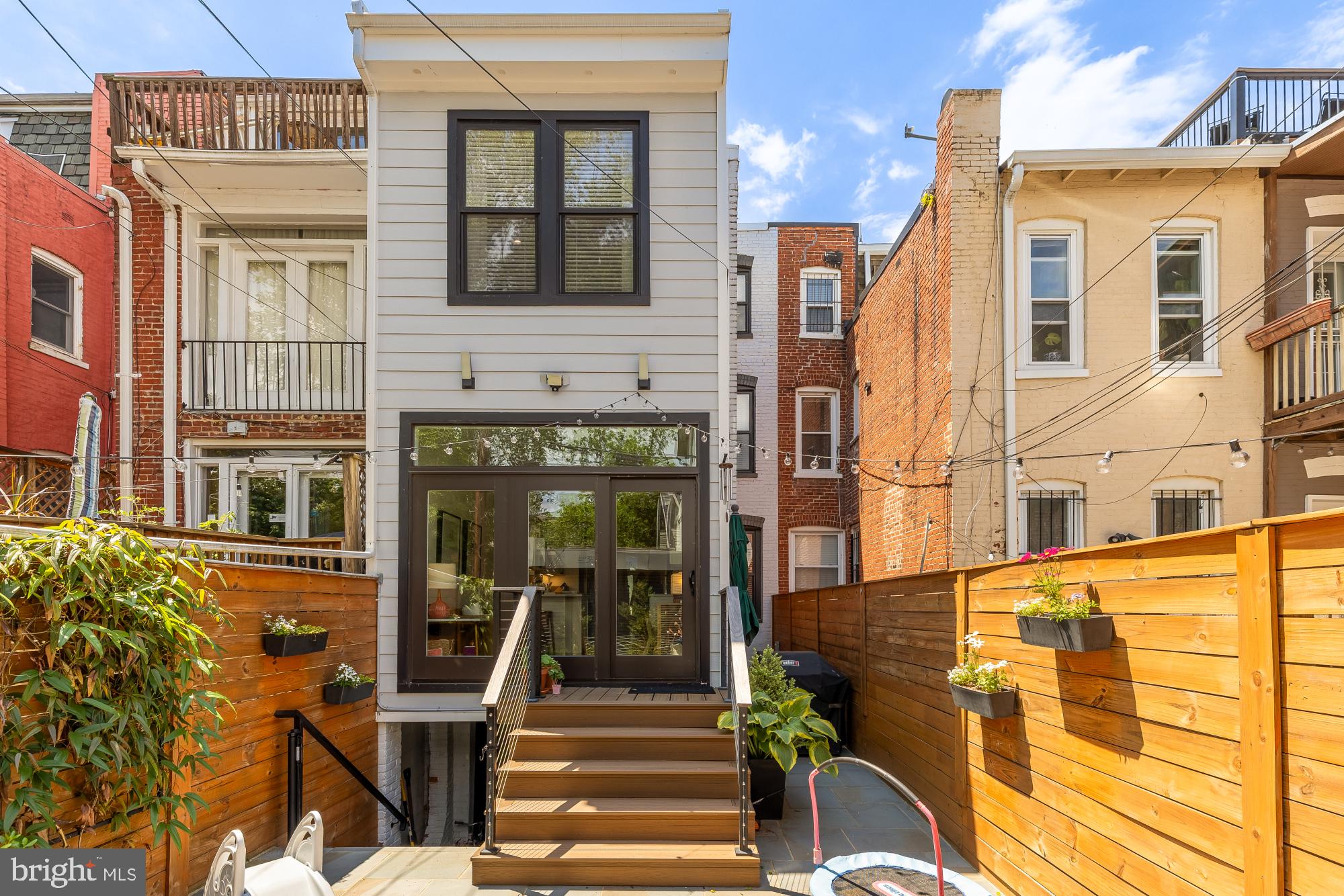 3361 18TH STREET NW
