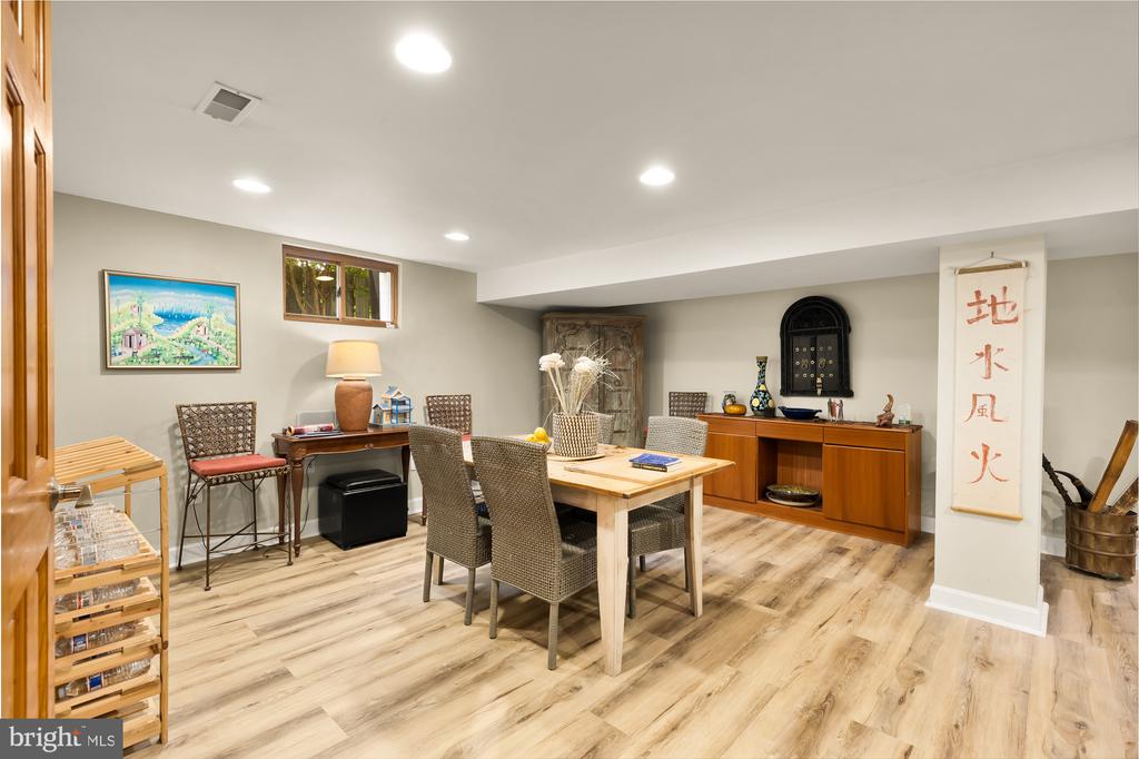 7537 14TH STREET NW