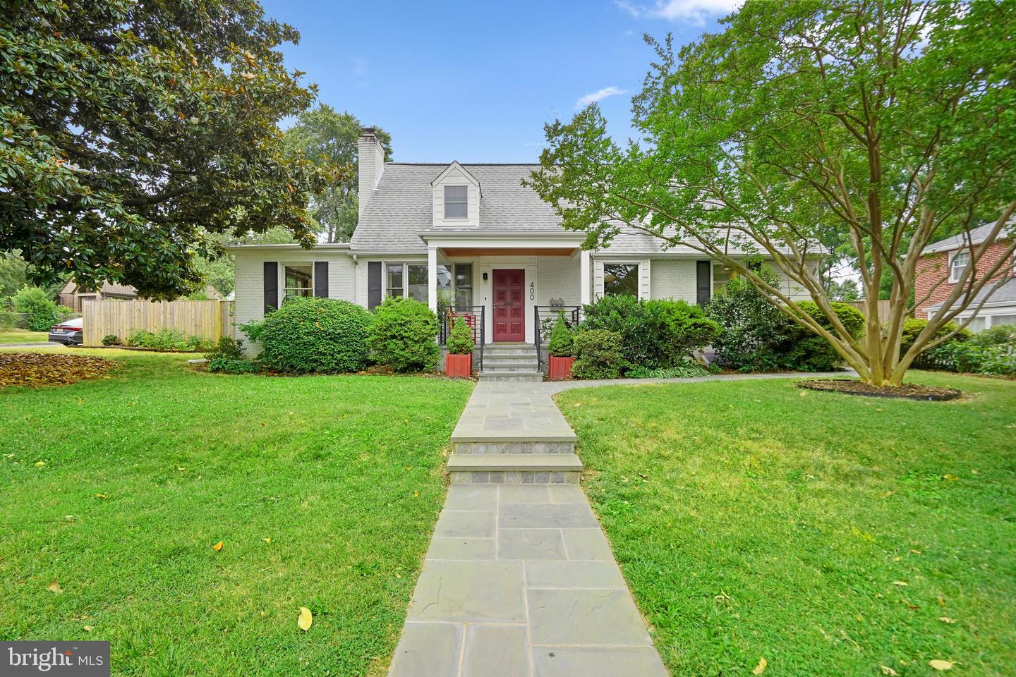 400 Lanark WAY