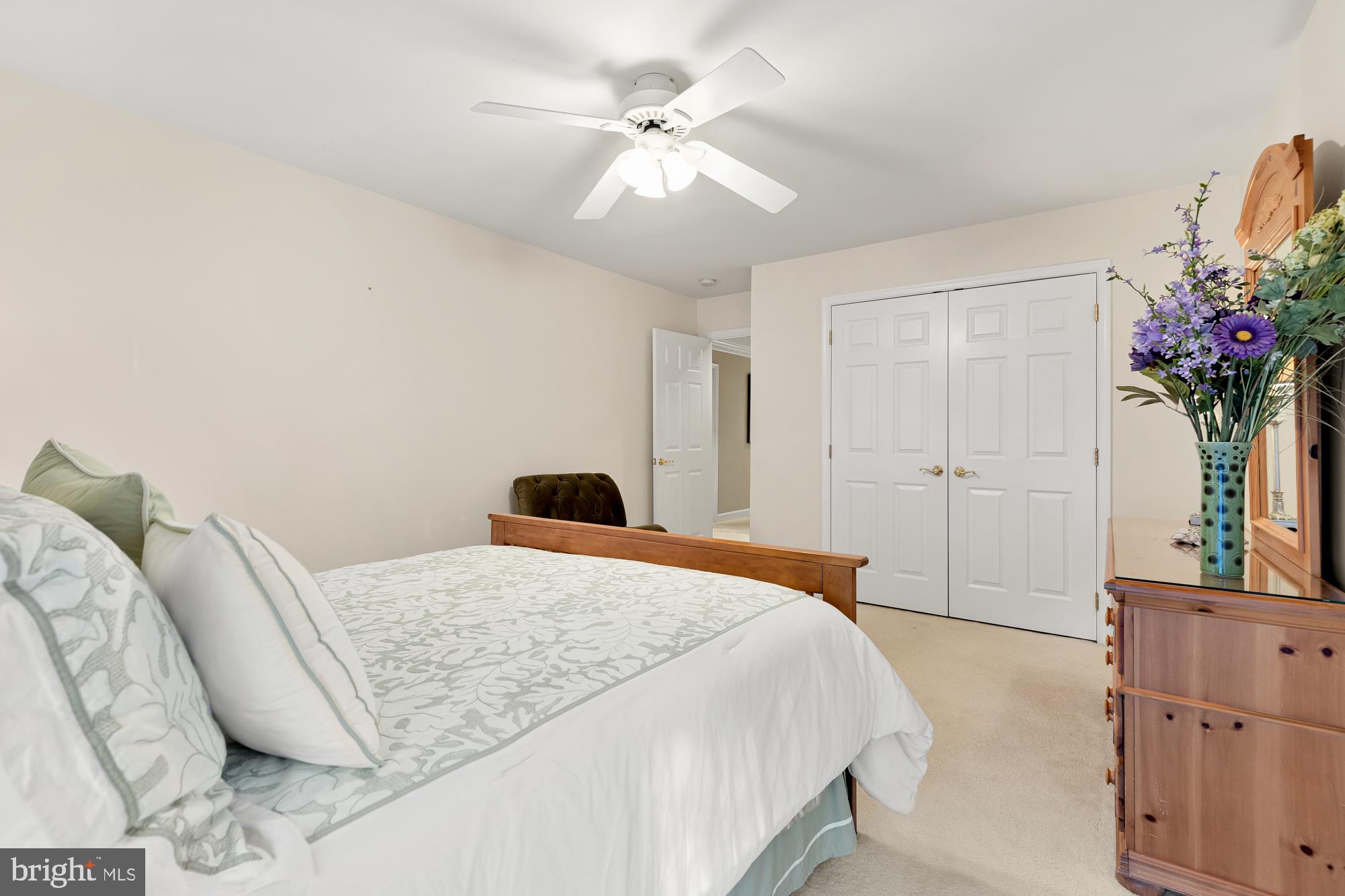 9504 Hemswell Pl
