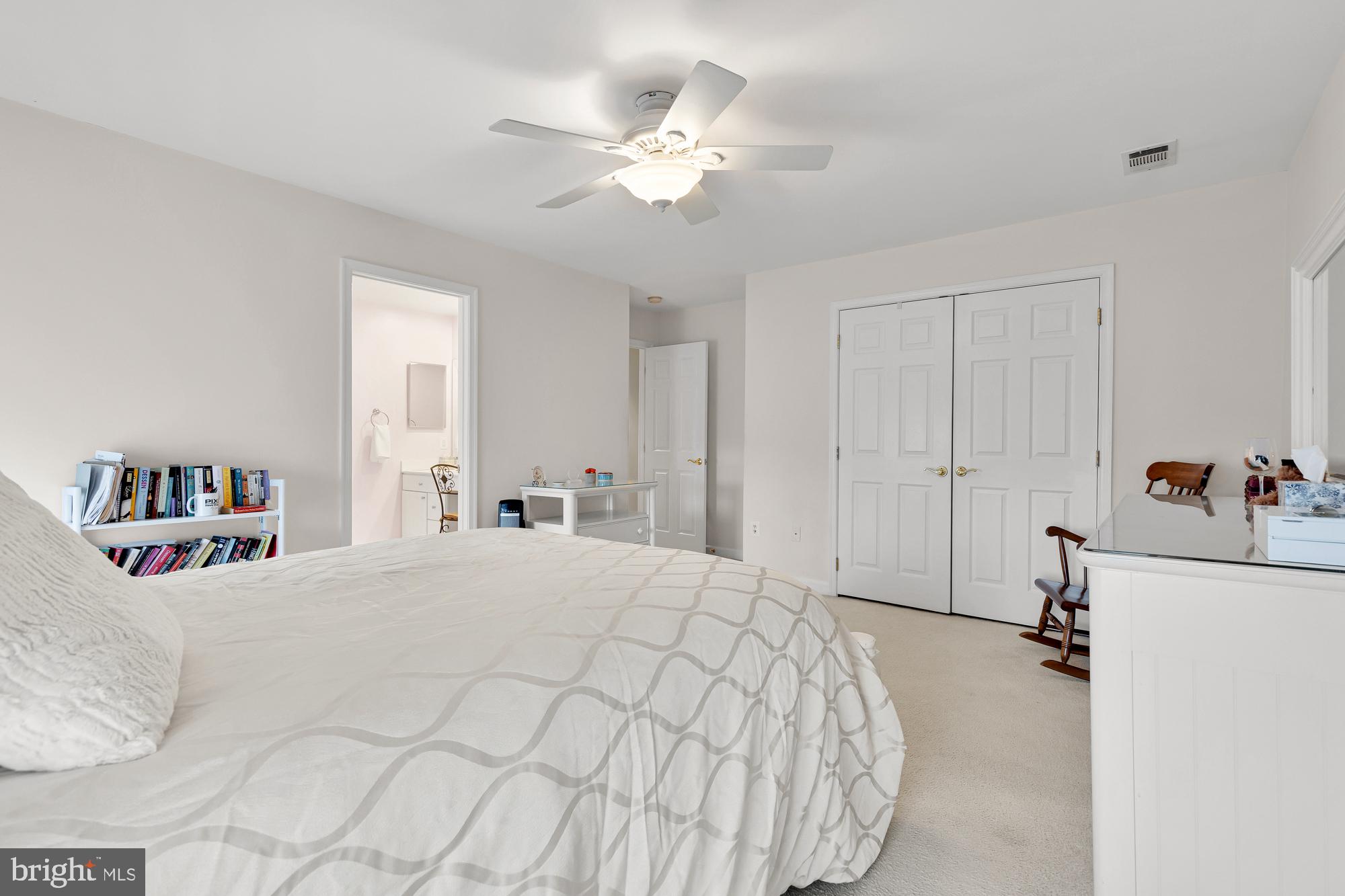 9504 Hemswell Pl