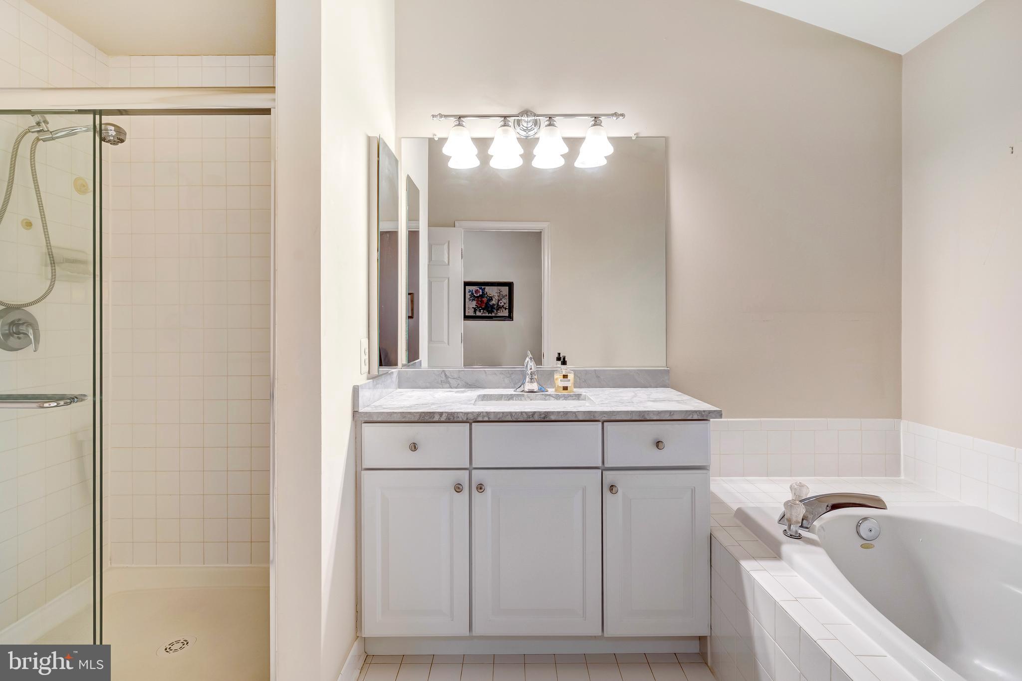 11022 HEMINGWAY COURT