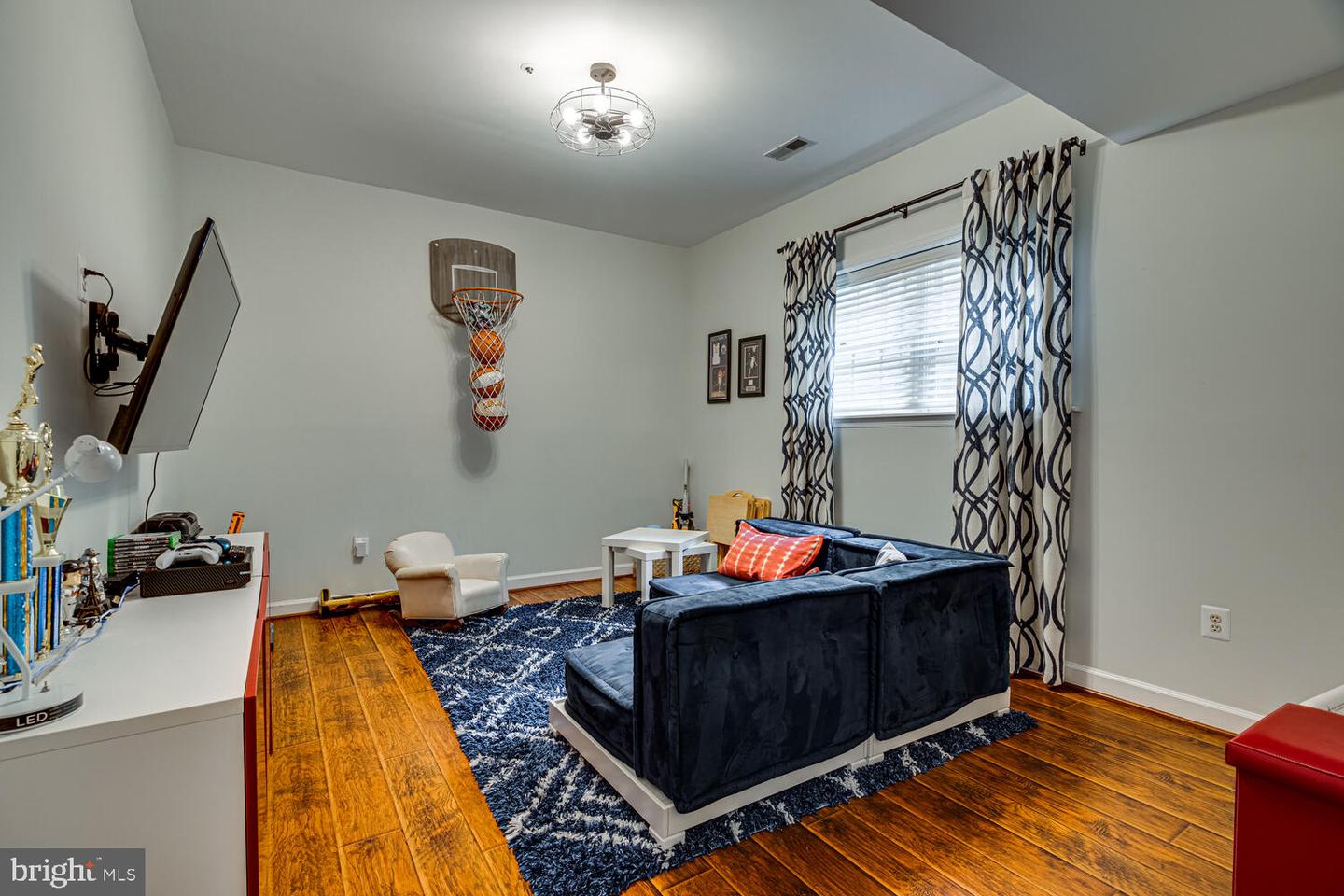 11701 Bishops Content ROAD